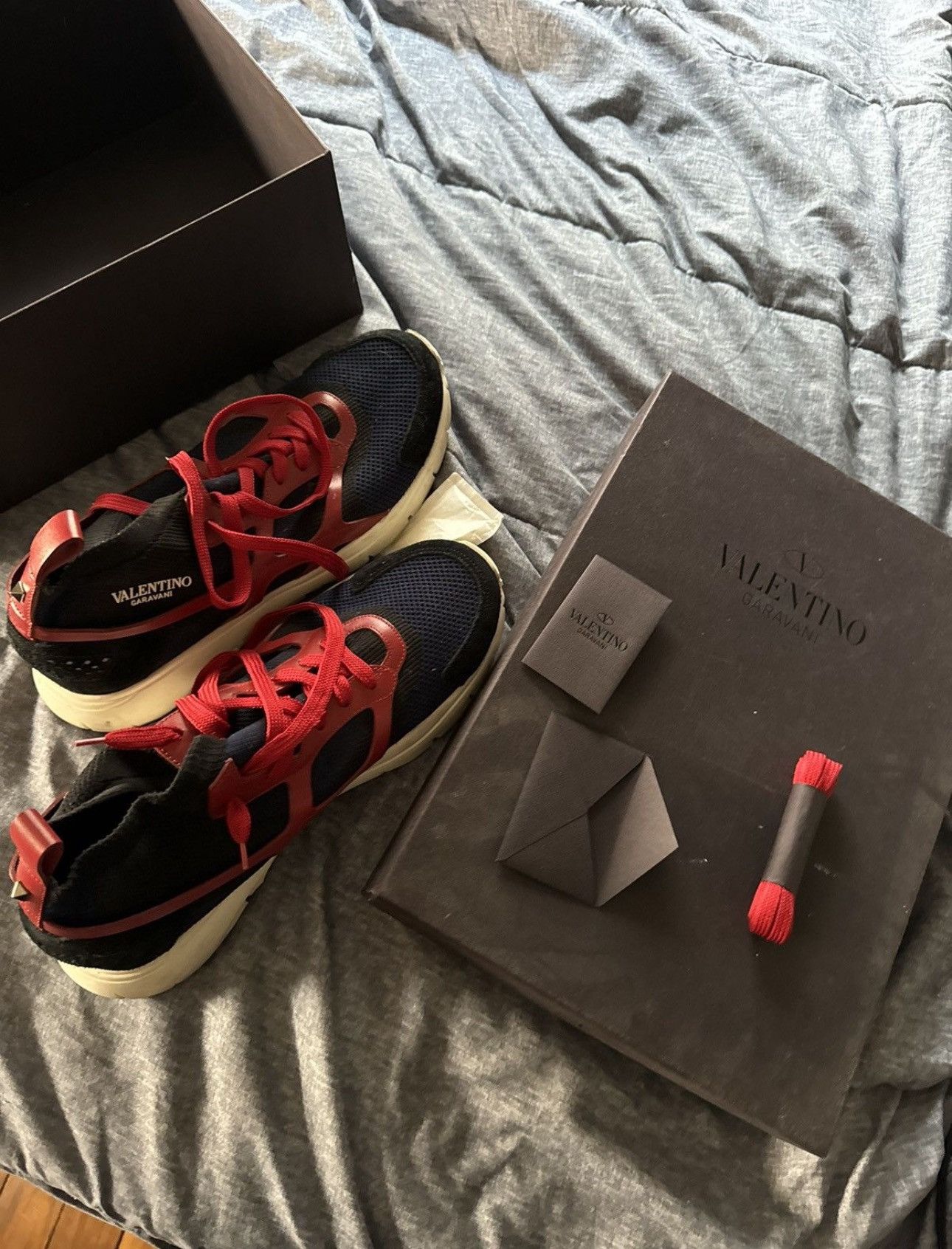 Valentino Valentino Size US 11 / EU 44 - 2 Thumbnail