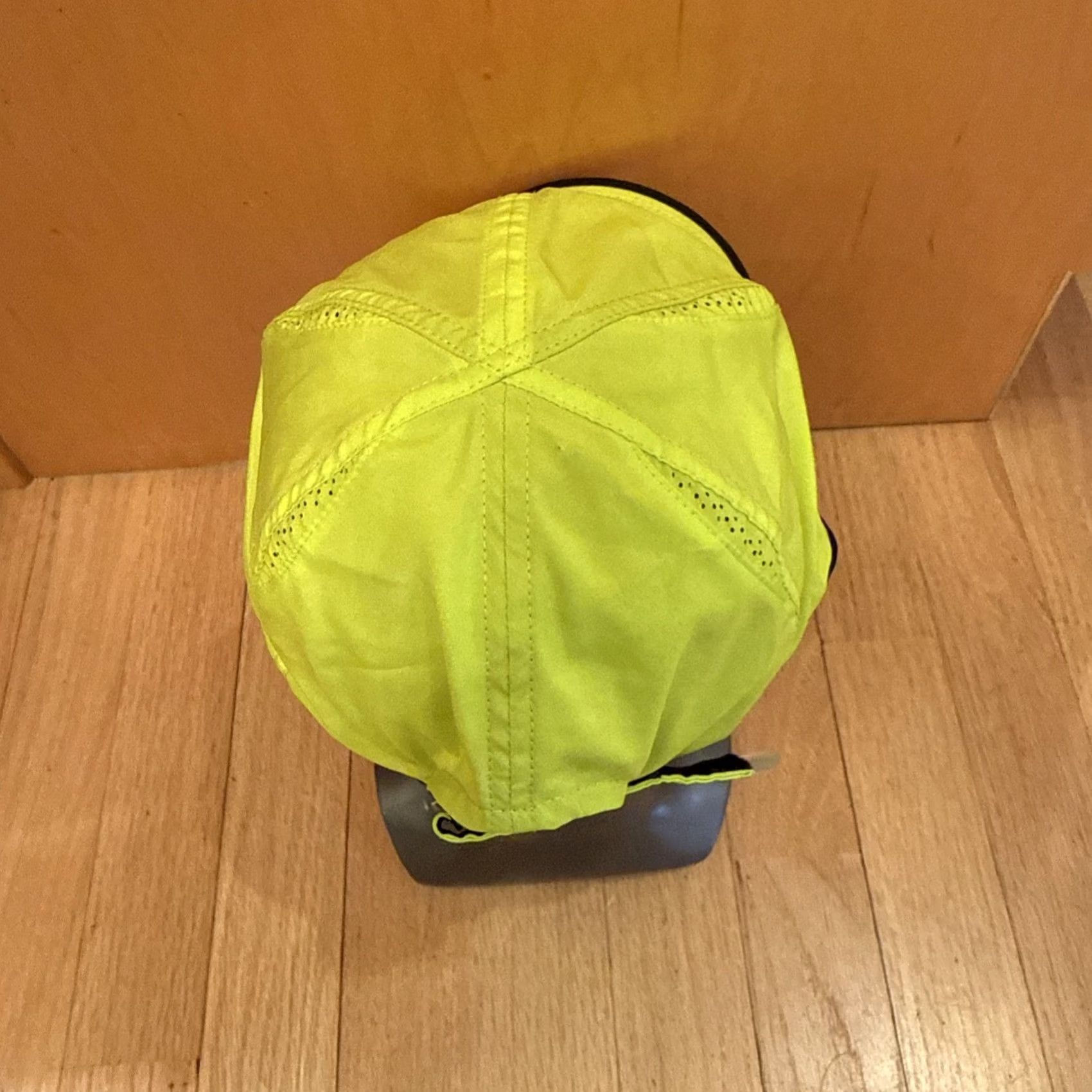Nike Nike Hat Cap Strap Back One Size Volt Yellow Featherlight Dri-FIT Running Mens Size ONE SIZE - 5 Thumbnail