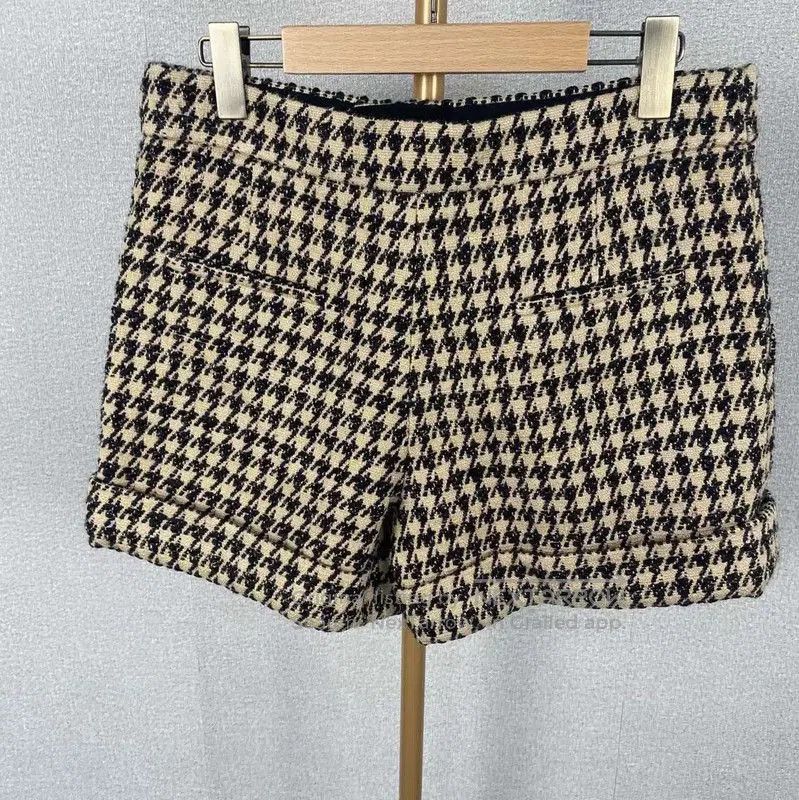 Dior Dior Colorblocked Cotton Women's Shorts . Size 23" - 2 Thumbnail