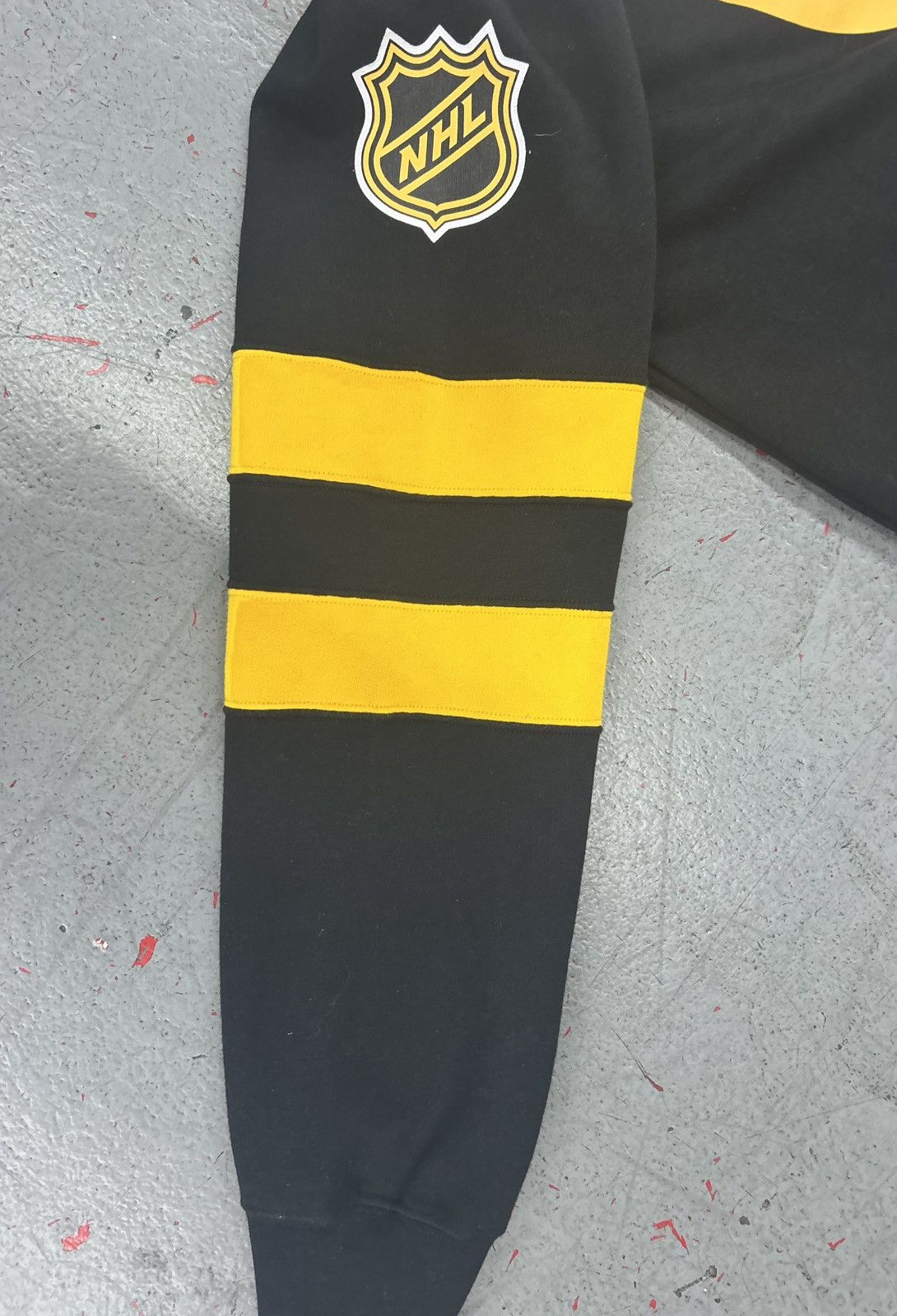 NHL × October's Very Own OVO NHL Boston Penguins Hoodie Size Medium Size US M / EU 48-50 / 2 - 4 Thumbnail
