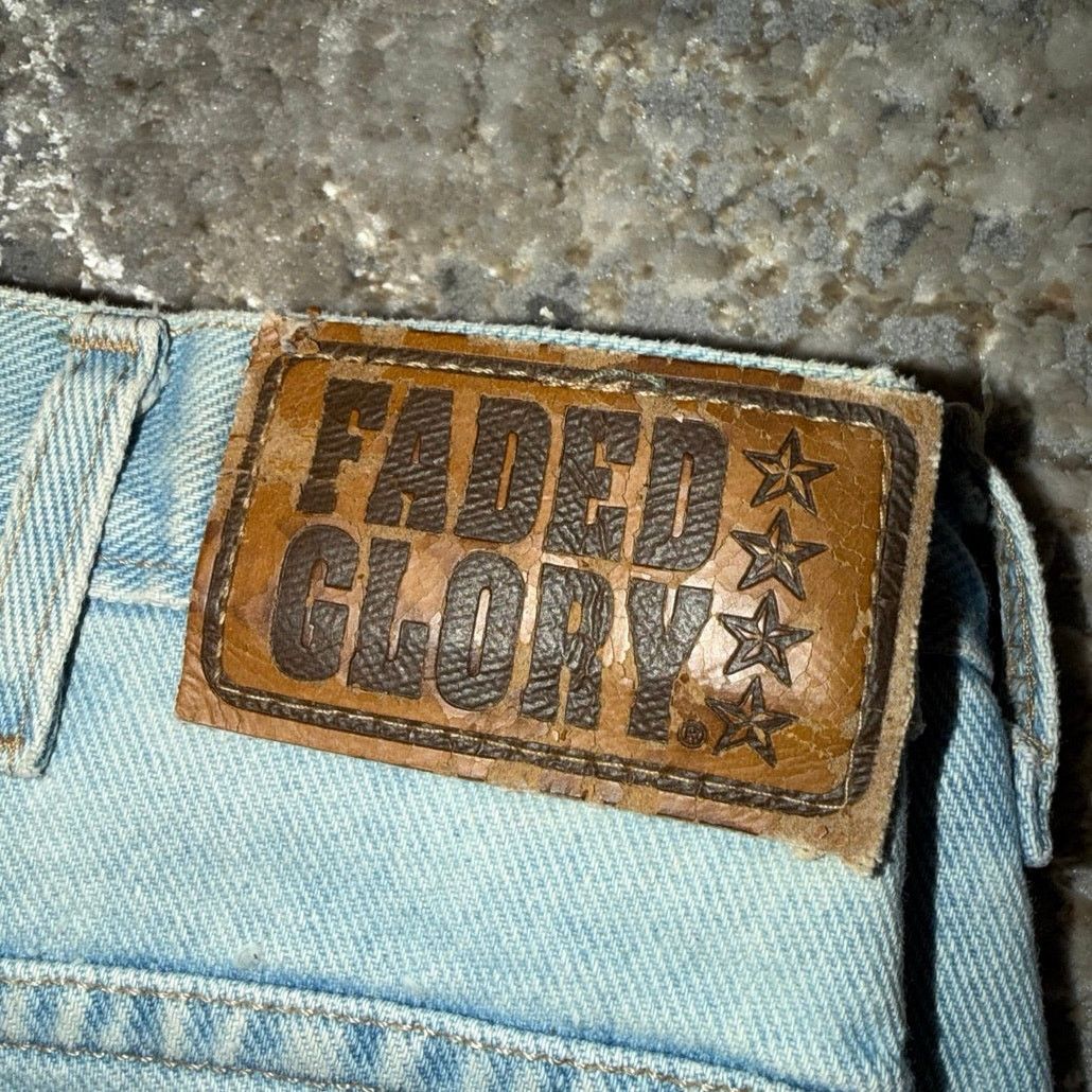 Faded Glory Faded Glory Vintage 90s Light Wash Blue Denim Jeans 36x30 Size US 36 / EU 52 - 3 Thumbnail