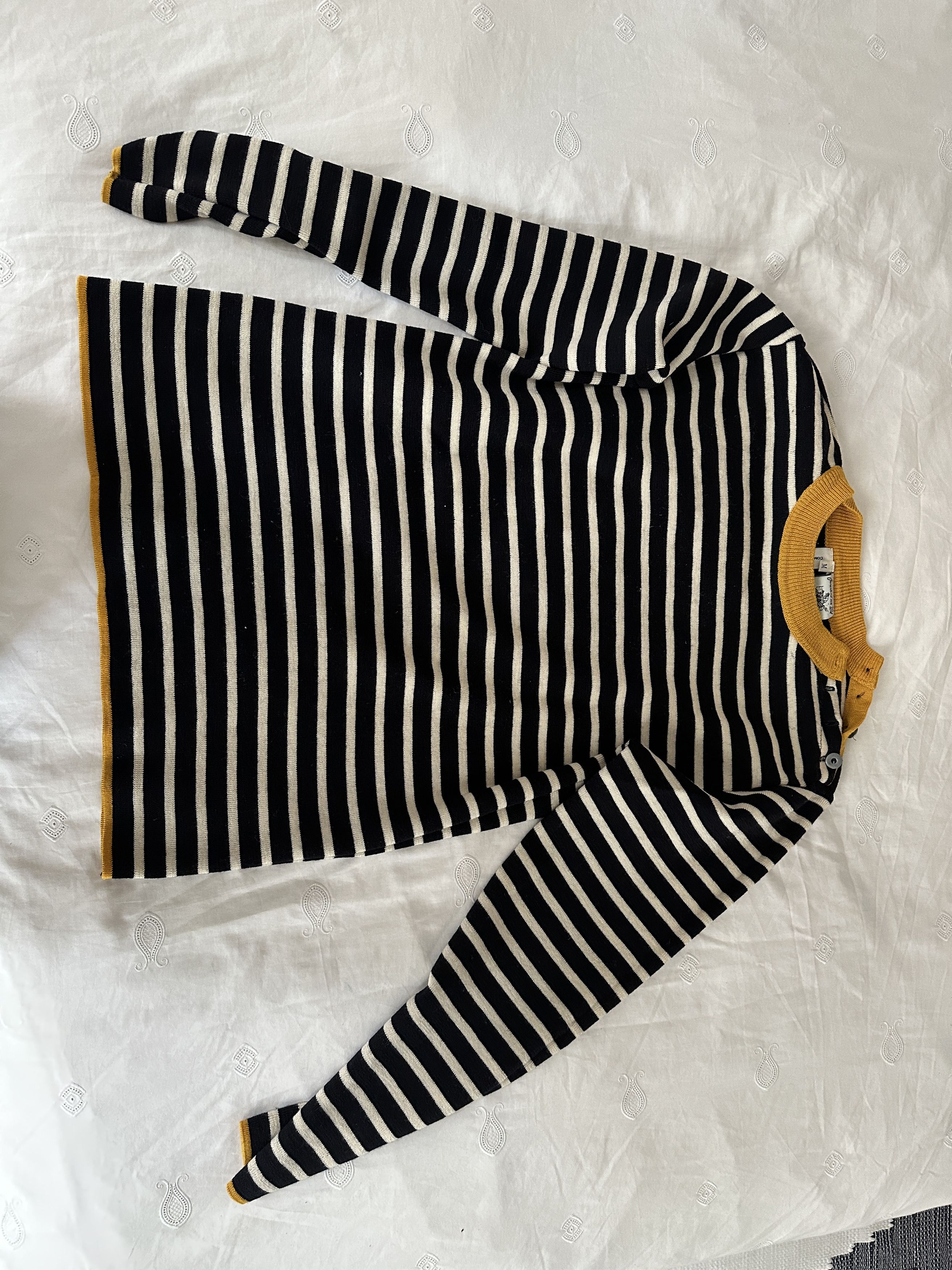 image of Comme Des Garcons Shirt x S N S Herning Wool Cardigan in White/Navy, Men's (Size Medium)