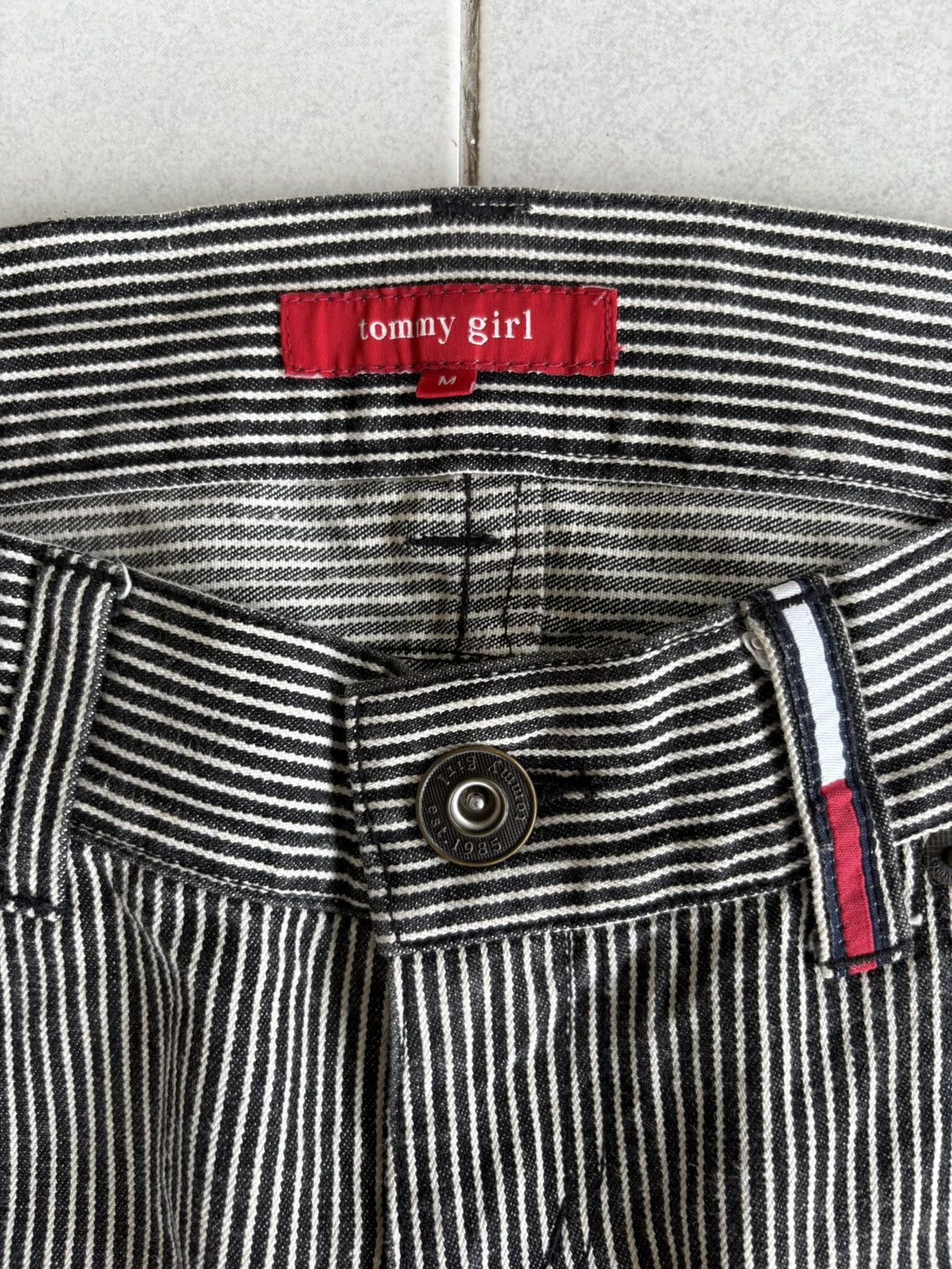 Distressed Denim × Tommy Jeans Japanese Tommy Girls Streetwear Denim Size 32" / US 10 / IT 46 - 5 Thumbnail
