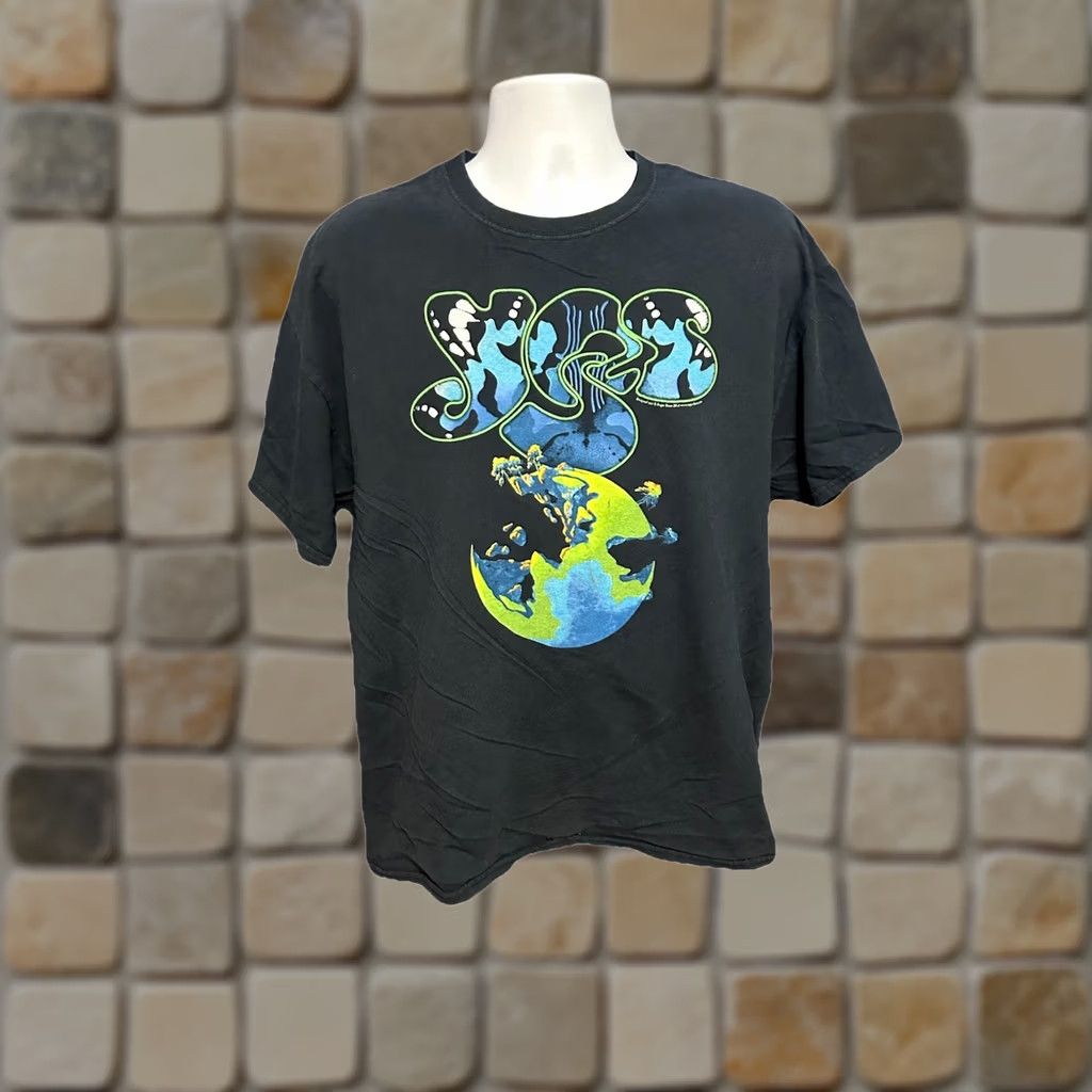 Gildan Yes Band 2014 Tour Shirt Men XL Black Short Sleeve Double Sided Rock Roll Size US XL / EU 56 / 4 - 1 Thumbnail