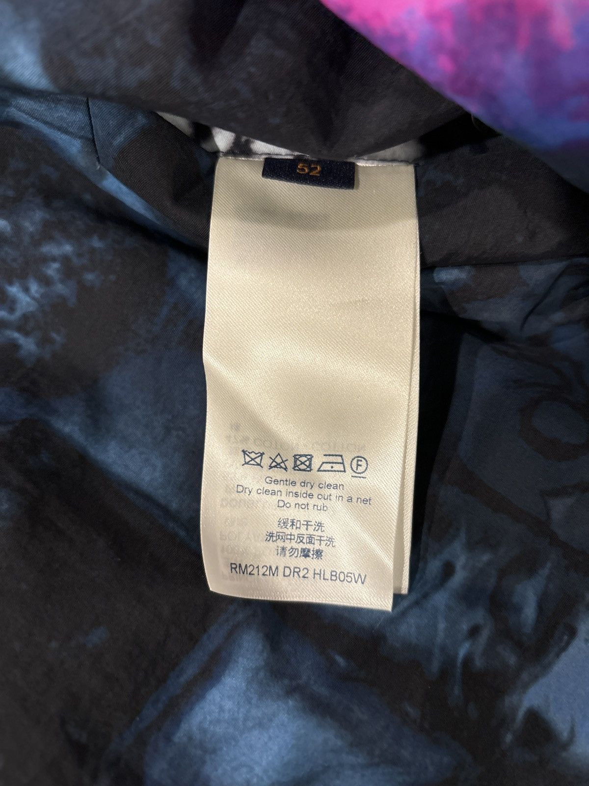 Louis Vuitton Louis Vuitton, Virgil Abloh - Salt Print Bomber 2021 Size US L / EU 52-54 / 3 - 4 Thumbnail