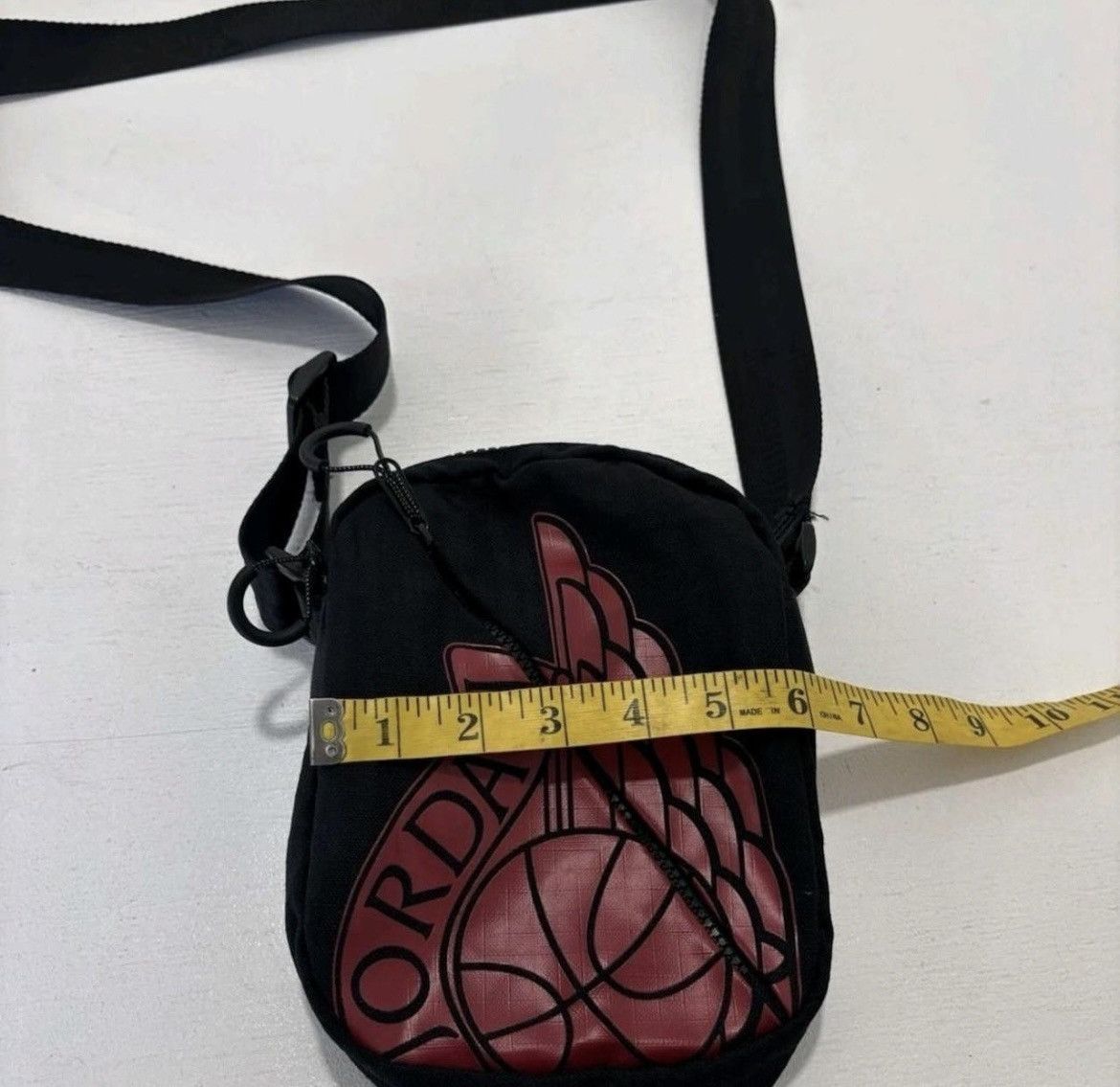Jordan Brand Nike Air Jordan Wings Festival Crossbody Bag Black/Red Size ONE SIZE - 8 Thumbnail