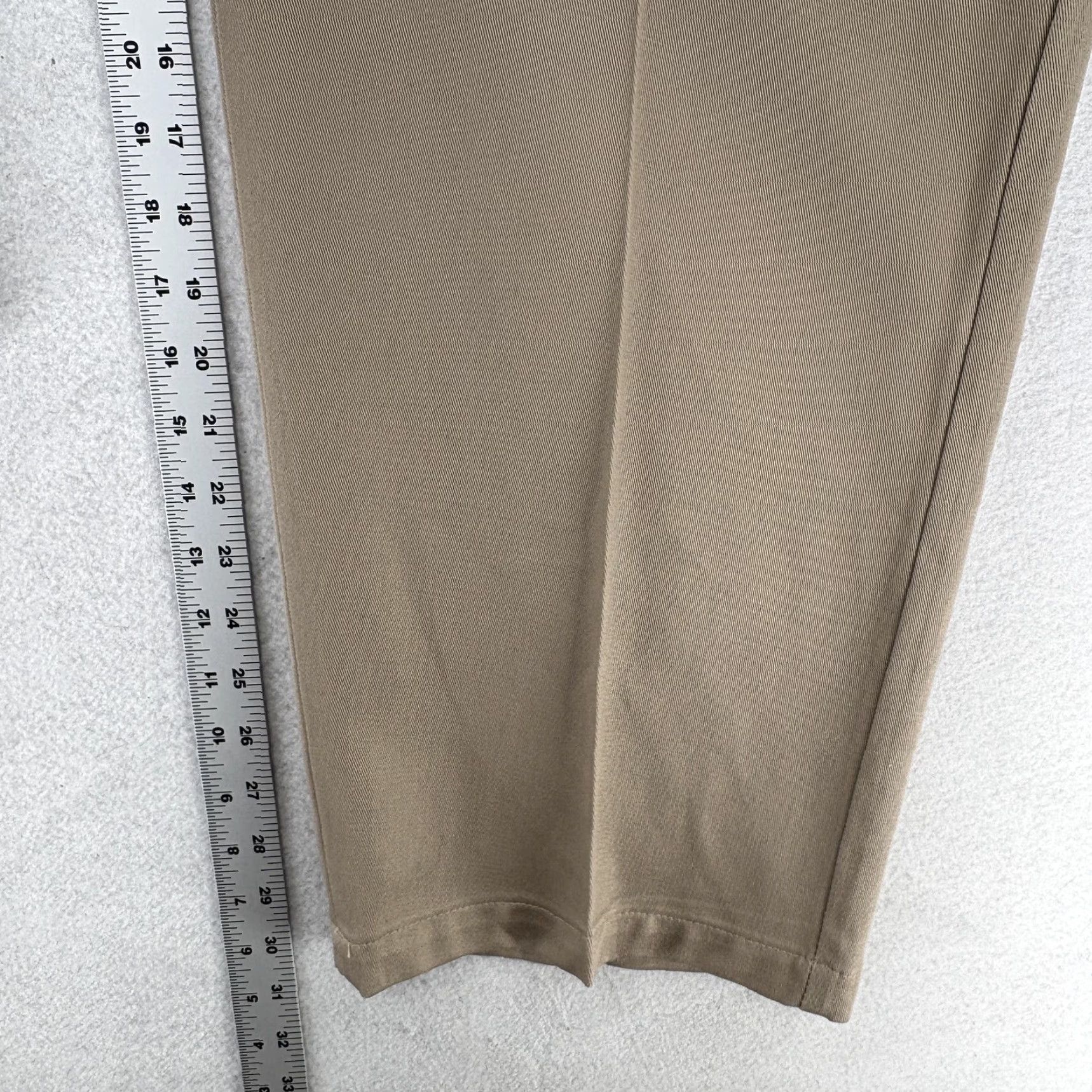 Wrangler Wrangler Timber Creek Perfect Fit Pants Mens 44x30 Beige Pleated Khaki Workwear Size US 44 / EU 60 - 7 Thumbnail