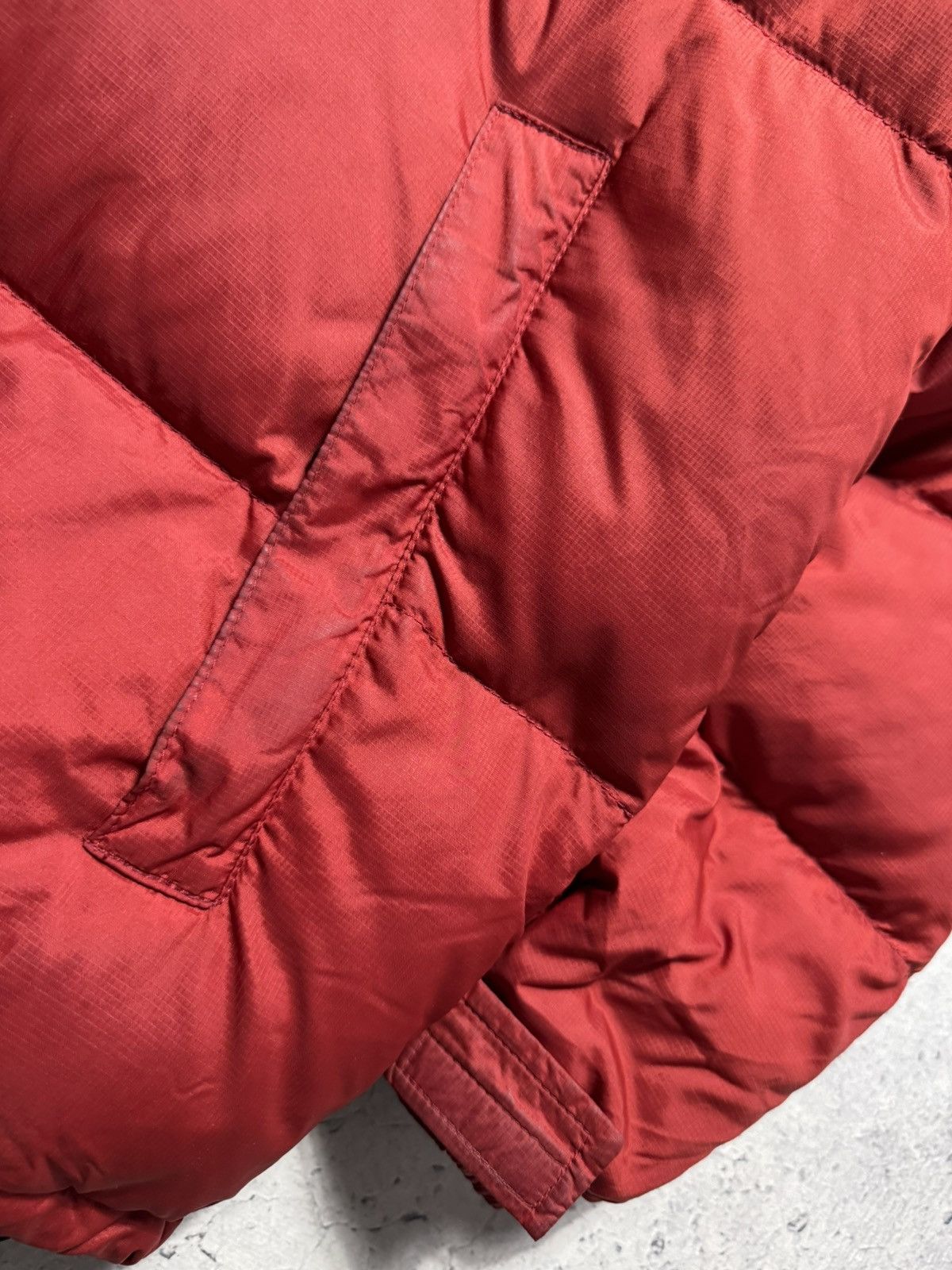 The North Face The North Face Nuptse 700 TNF Down Puffer Jacket Vintage Size US L / EU 52-54 / 3 - 13 Thumbnail