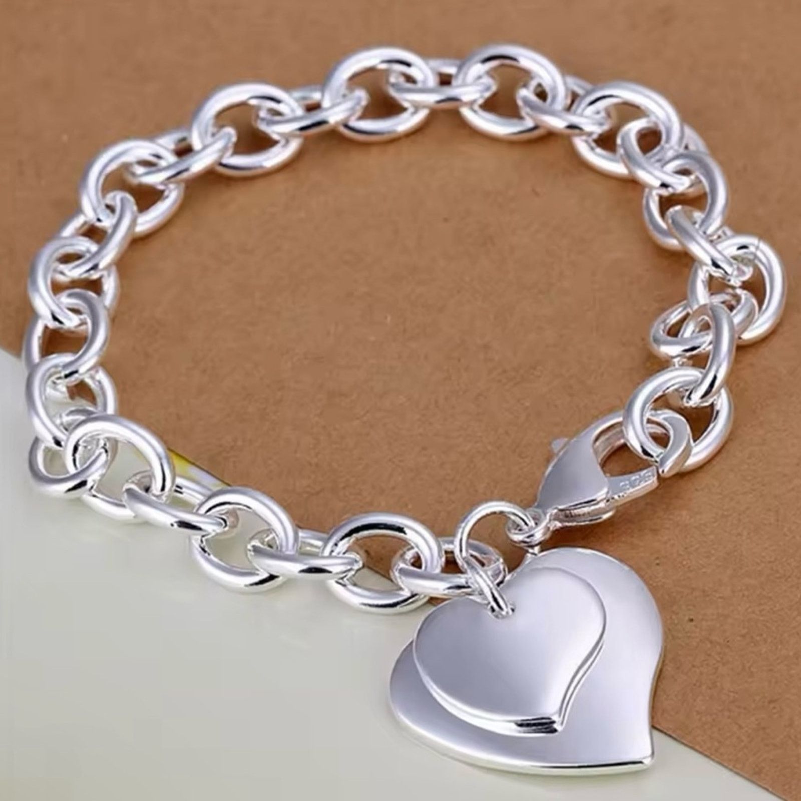 Other Women’s Silver plated Big Heart Chain Bracelet Size ONE SIZE - 1 Thumbnail