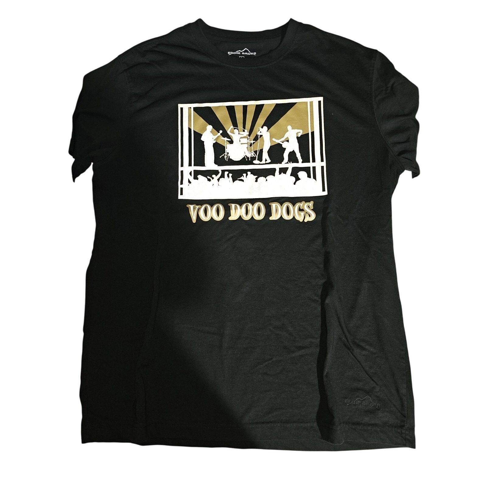Eddie Bauer 4 Voodoo Dogs Band Tour Graphic Print T-shirts 3 Large, 1 XL Size US L / EU 52-54 / 3 - 5 Thumbnail