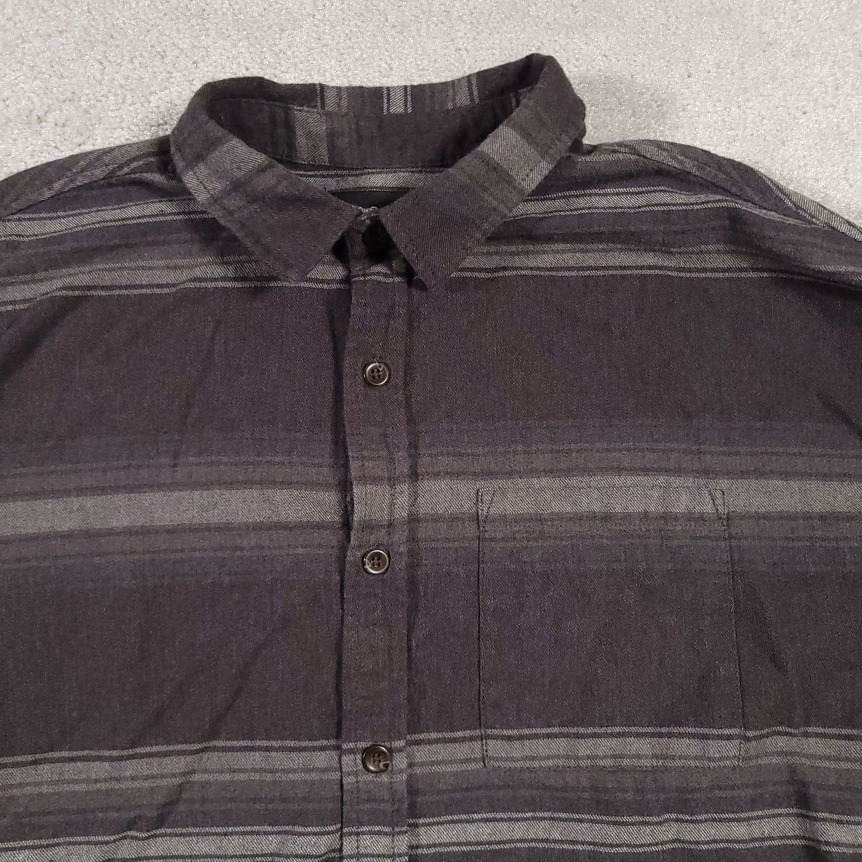 Pacsun Pacsun Shirt Mens M Medium Button-Up Gray Boxy Fit Striped Long Sleeves Flannel Size US M / EU 48-50 / 2 - 3 Thumbnail