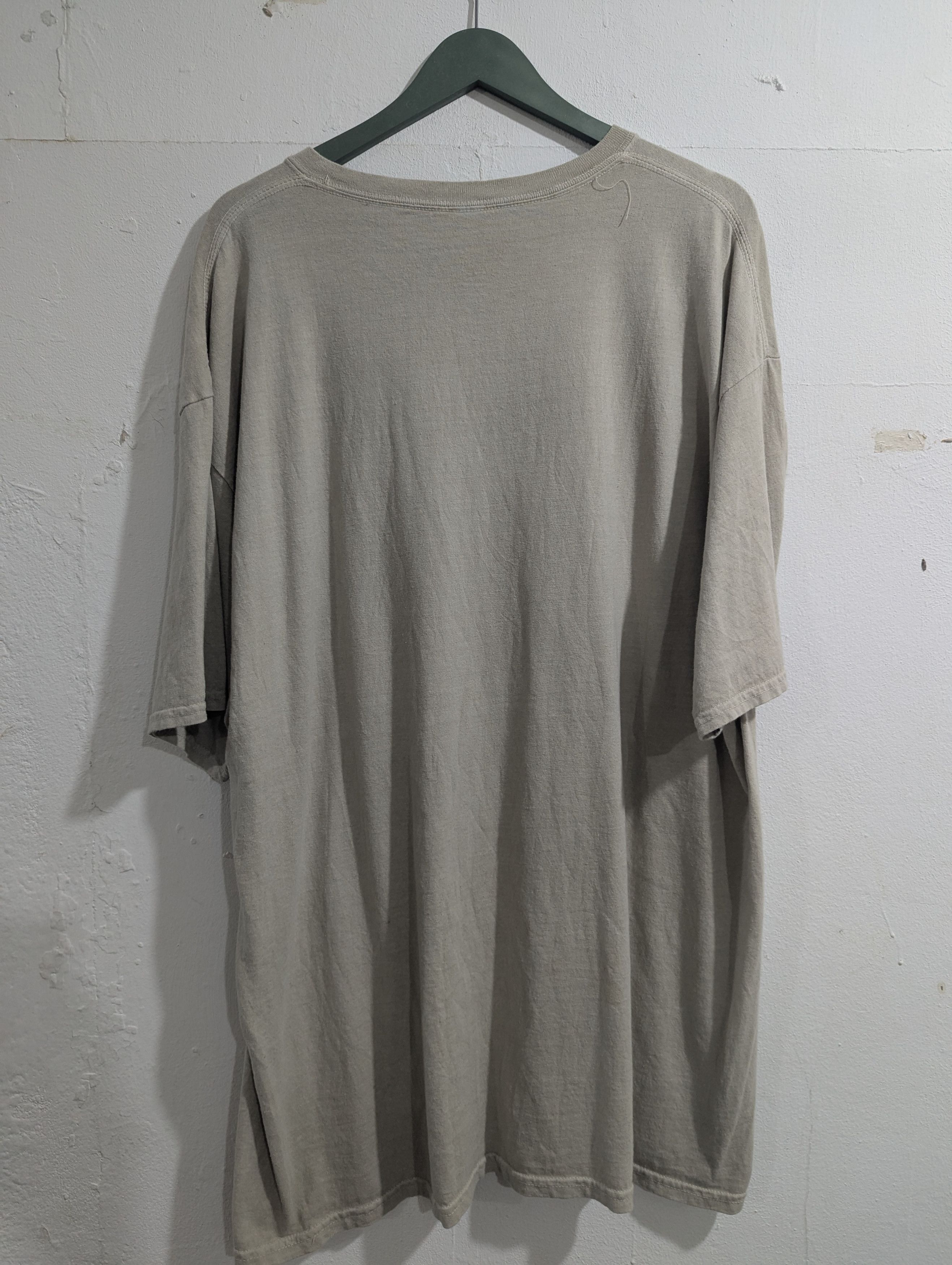 Vintage Christina Aguilera Size US XL / EU 56 / 4 - 5 Thumbnail