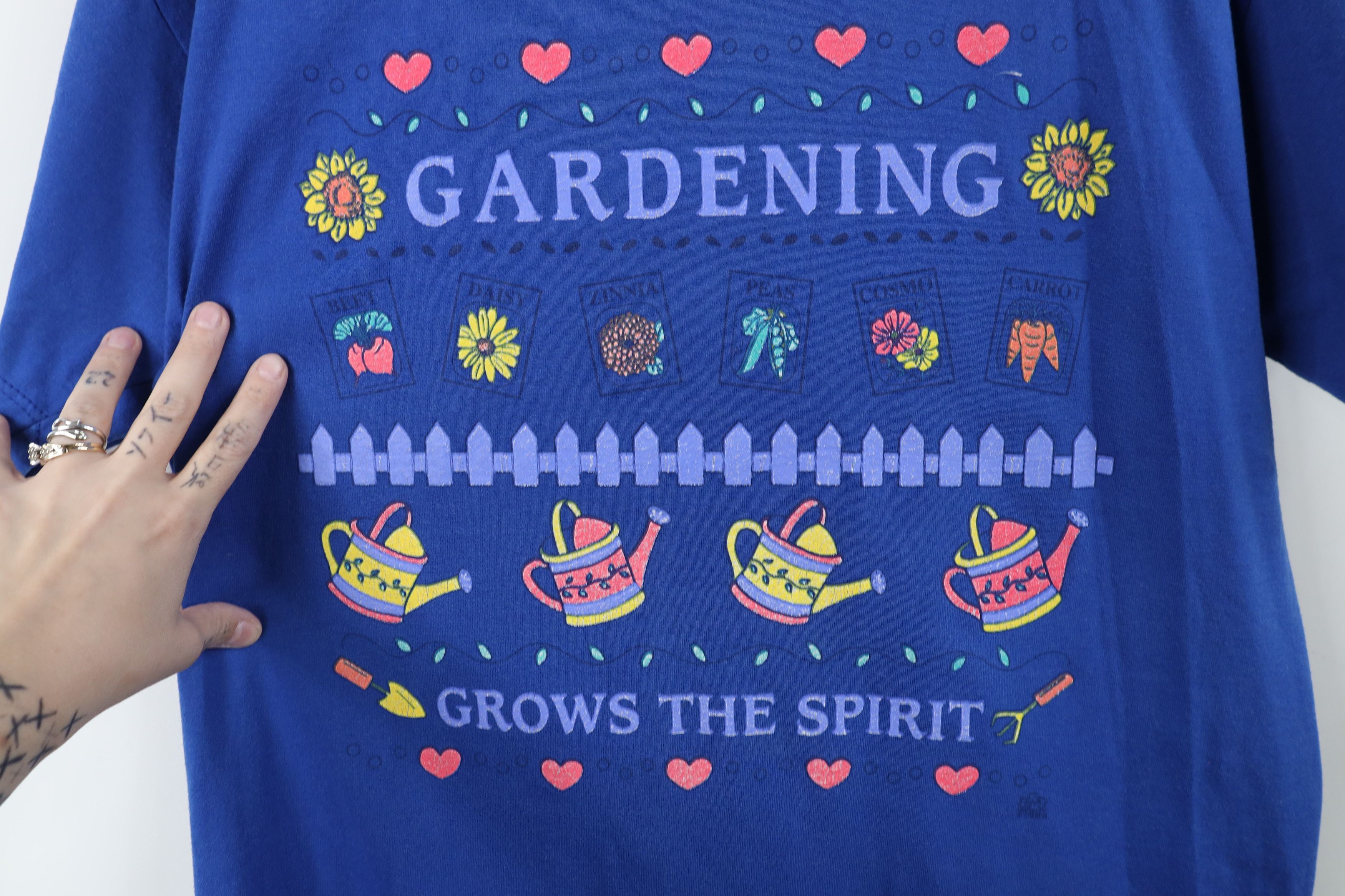 Vintage Vintage 90s Streetwear Gardening Nature Flower T-Shirt USA Size L / US 10 / IT 46 - 4 Thumbnail