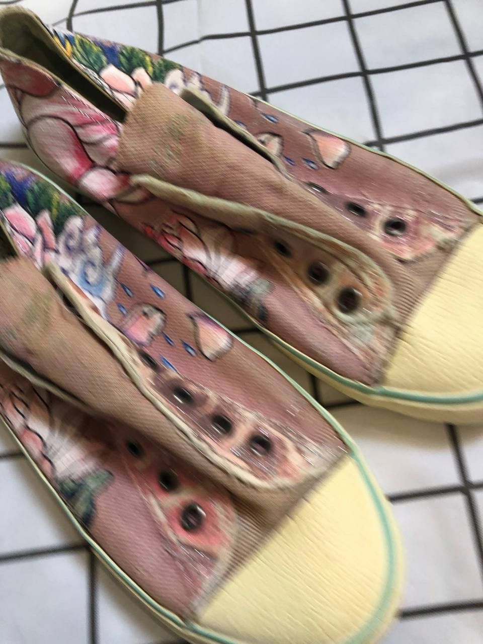 Ed Hardy Ed Hardy Low Top Slip Ons Tiger Sneakers Women's Size US 7 Size US 7 / IT 37 - 5 Thumbnail