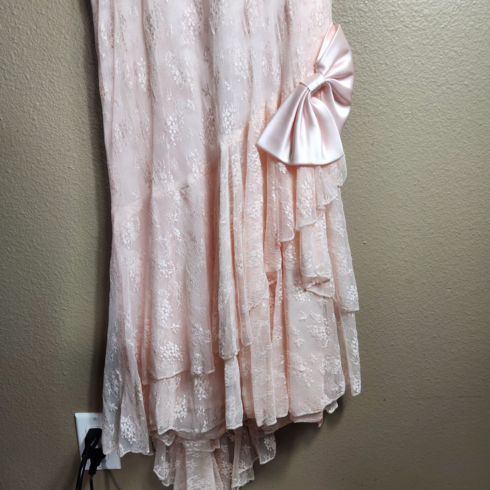 Vintage VINTAGE Susan Roselli for Vijack Womens VTG 80s Pastel Pink Lace Midi Dress Asymmetrical Hem VTG 13/14 M/L Pink Eveningwear 1980s Womens Dress Size M / US 6-8 / IT 42-44 - 2 Thumbnail
