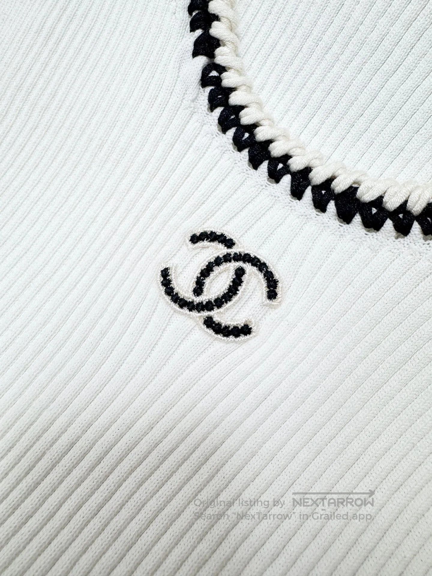 Chanel Chanel 22C White Black Trim Knit Vest. Size US L / EU 52-54 / 3 - 3 Thumbnail