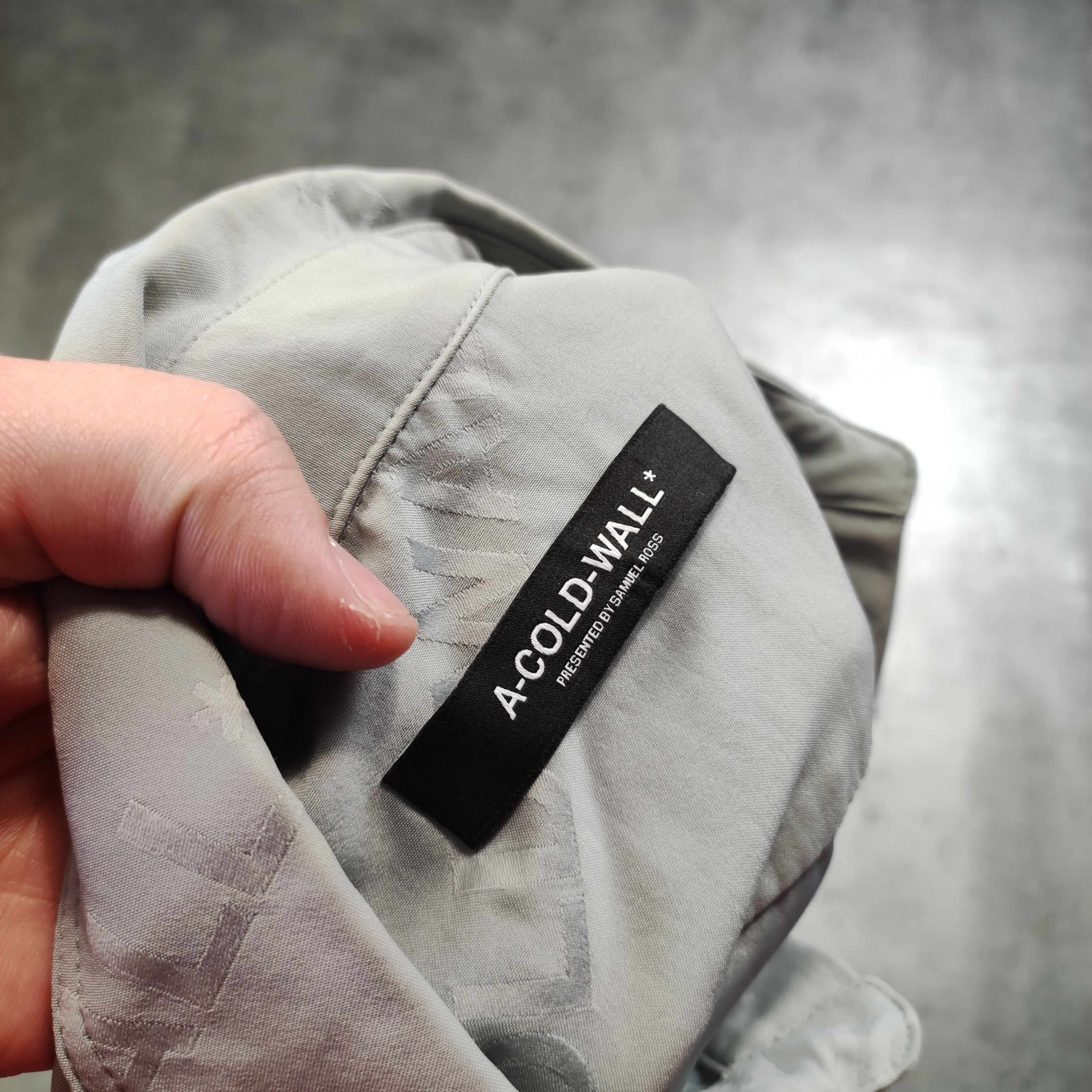 A-COLD-WALL* RARE ACW A Cold Wall Silver Nylon Logo Polo Shirt Size US M / EU 48-50 / 2 - 7 Thumbnail