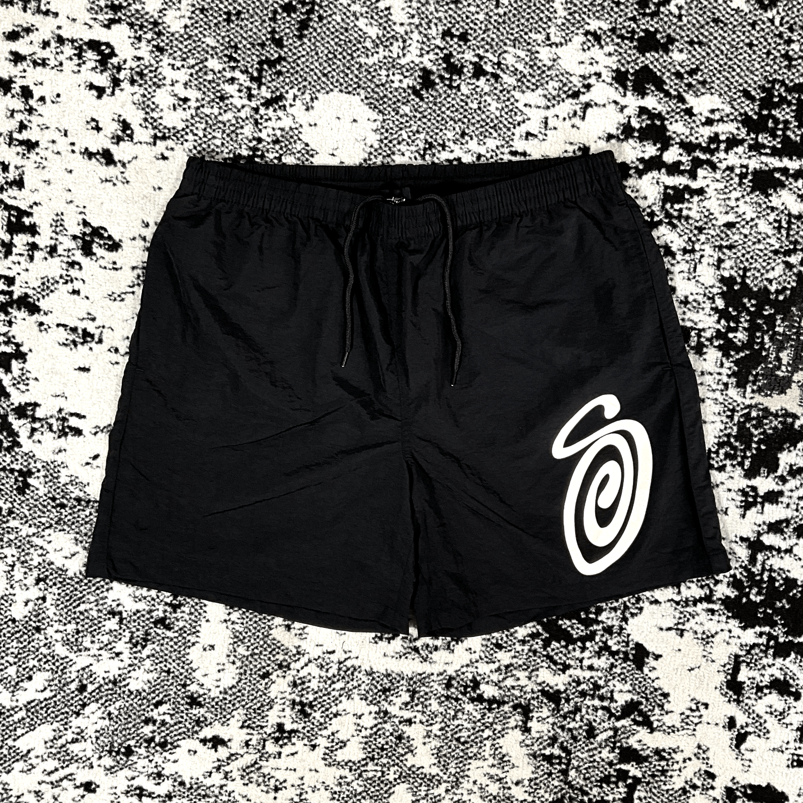 Stussy STUSSY CURLY S BEACH SHORTS IN SIZE 32 Size US 32 / EU 48 - 1 Thumbnail