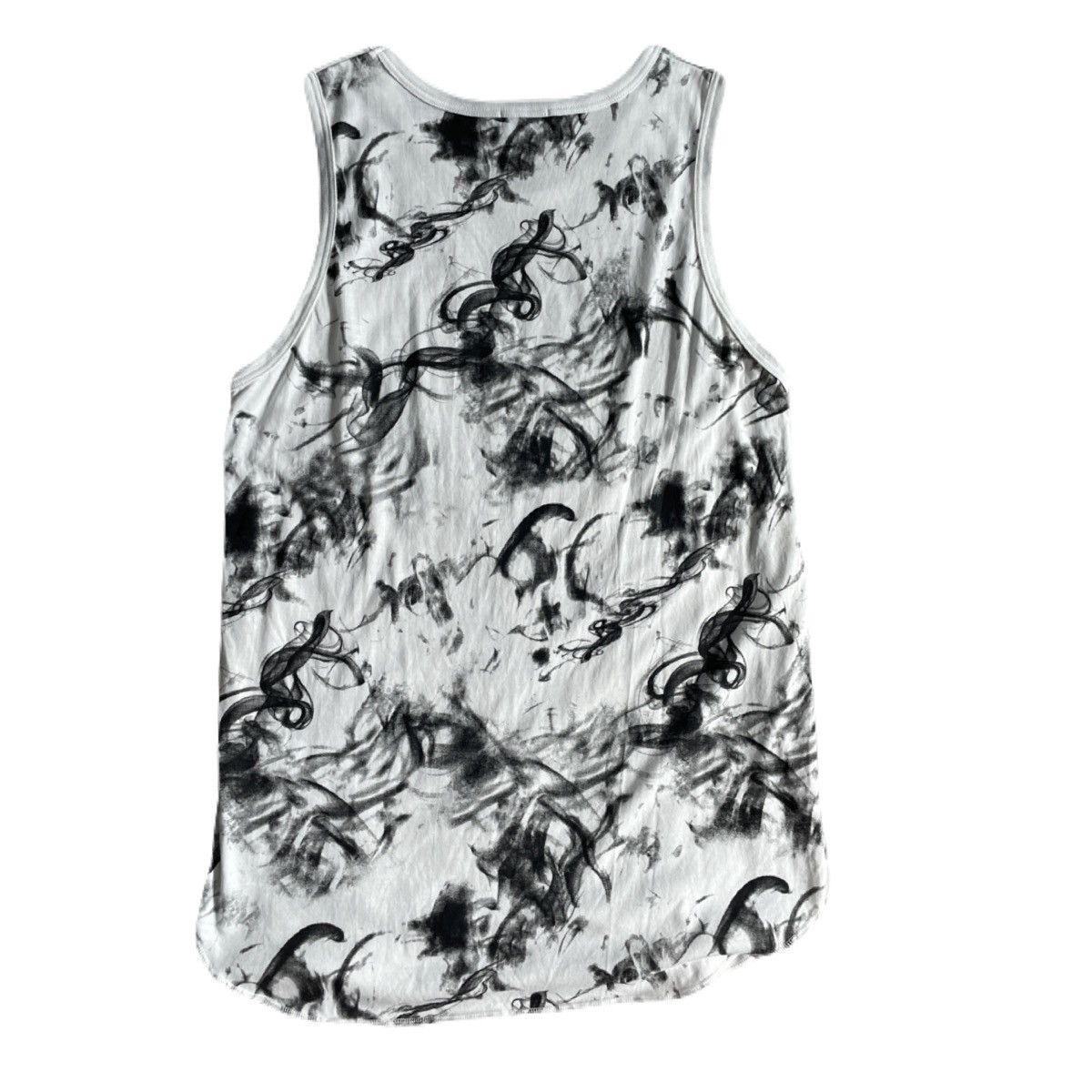If Six Was Nine 2000s Japanese archive Vkei Smoke Graphic Tank top Y2K Size US S / EU 44-46 / 1 - 4 Thumbnail