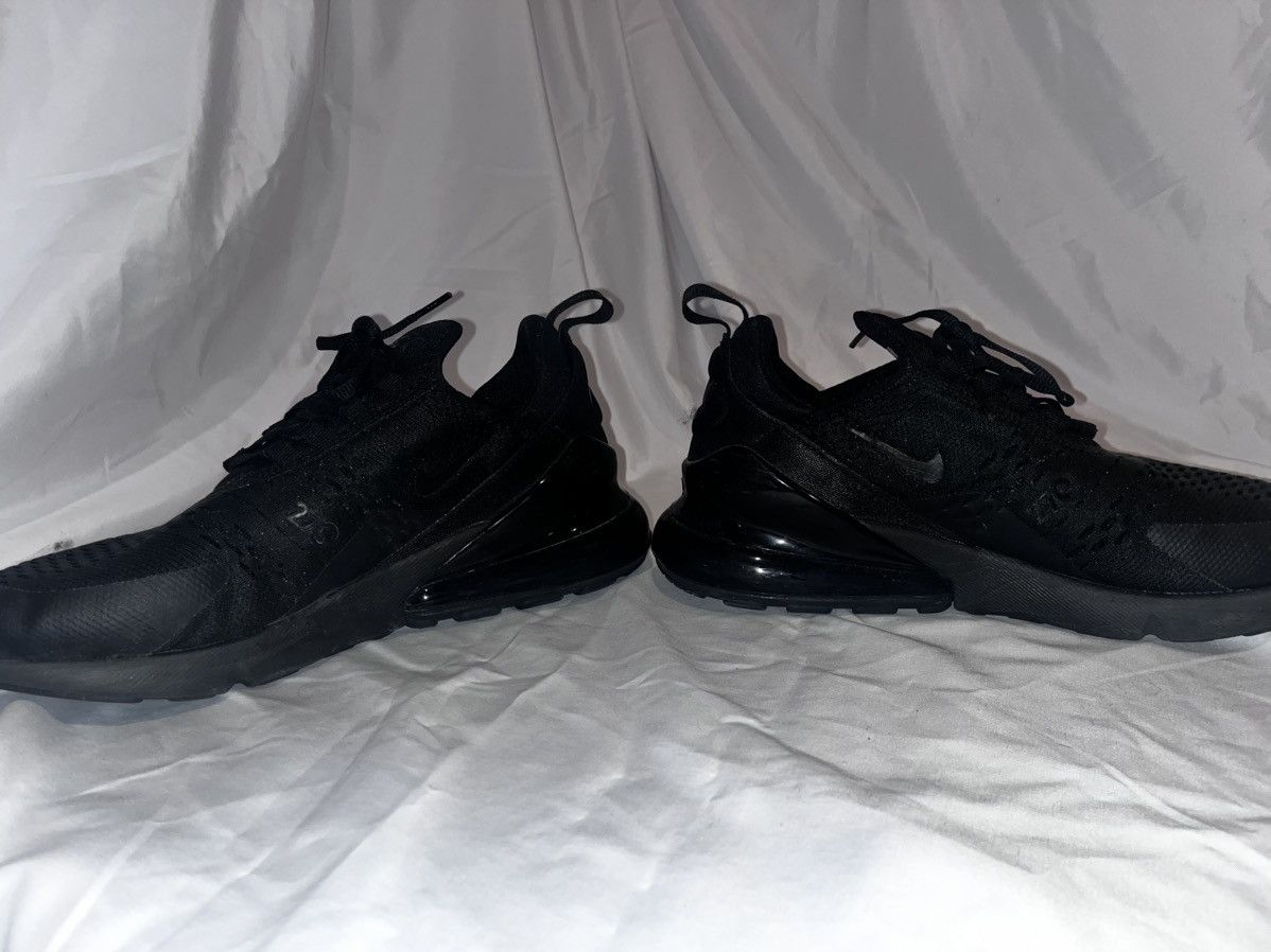 Nike Air Max 270 Size US 10 / EU 43 - 4 Thumbnail
