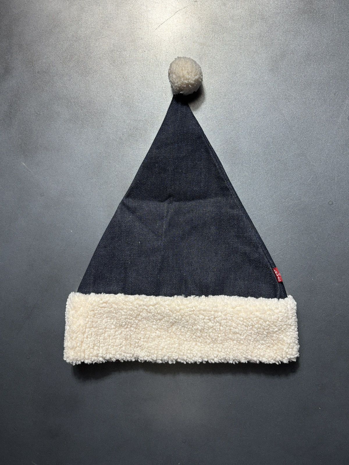 Levi's Levi's Santa Hat Red Tab Denim Silly Cap 2010s Pom Pom Elf Size ONE SIZE - 6 Thumbnail