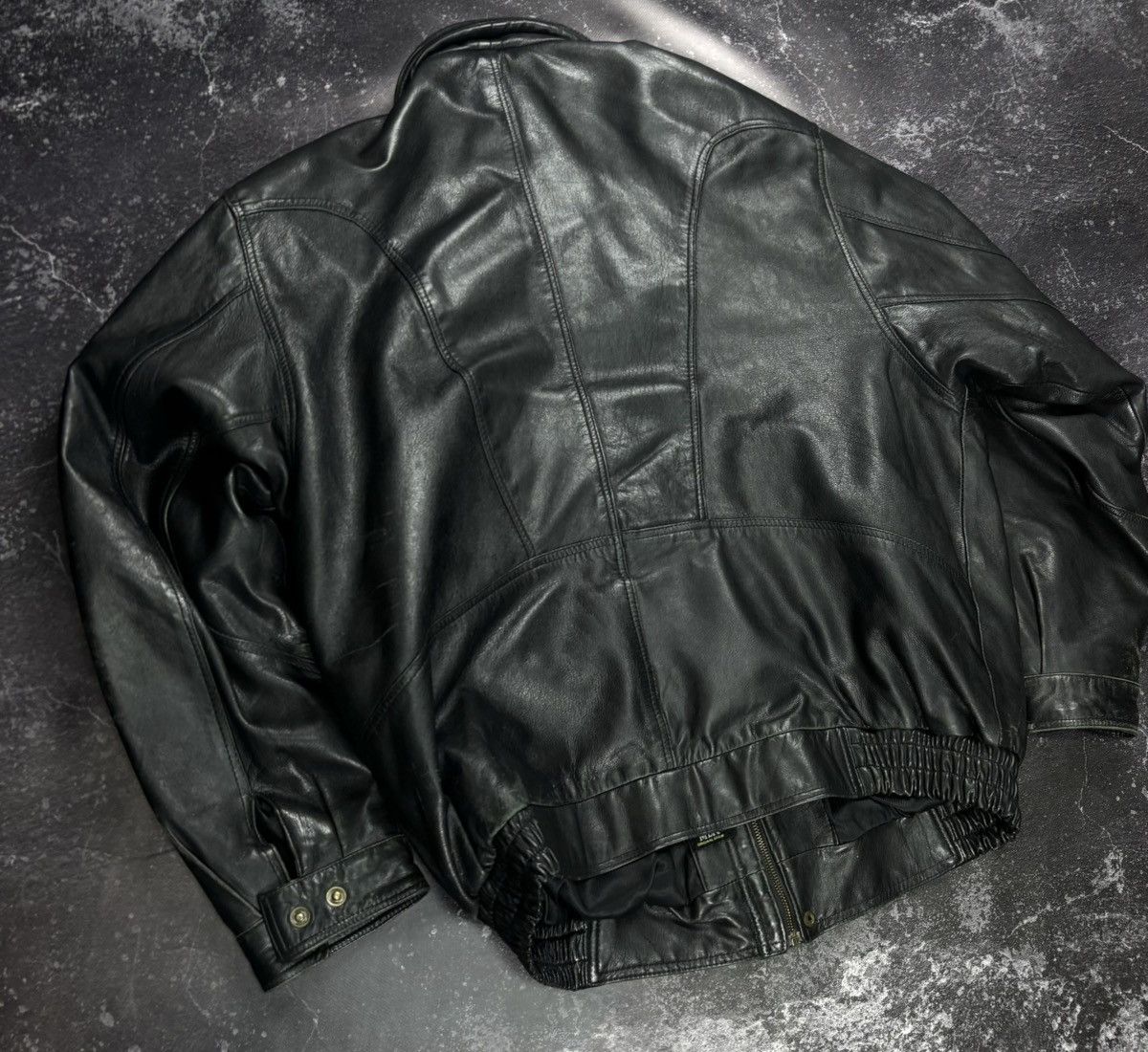 Vintage Vintage Leather bomber jacket Size US XXL / EU 58 / 5 - 6 Thumbnail