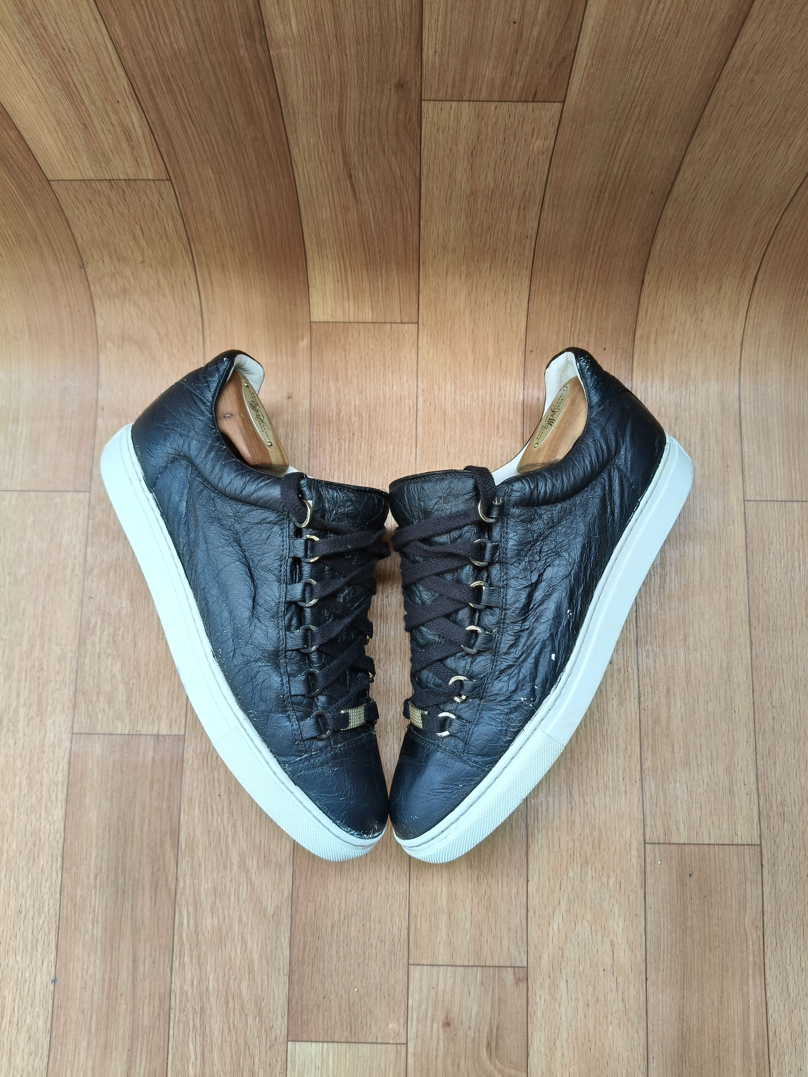 Balenciaga BALENCIAGA ARENA CRACKED EFFECT LOW TOP SNEAKERS Size US 7.5 / EU 40-41 - 7 Thumbnail