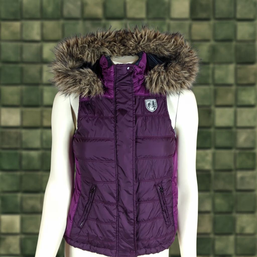 American Eagle Outfitters American Eagle Outfitters Women's Vest Purple sz S Puffer with Crest Logo retro Size S / US 4 / IT 40 - 1 Thumbnail