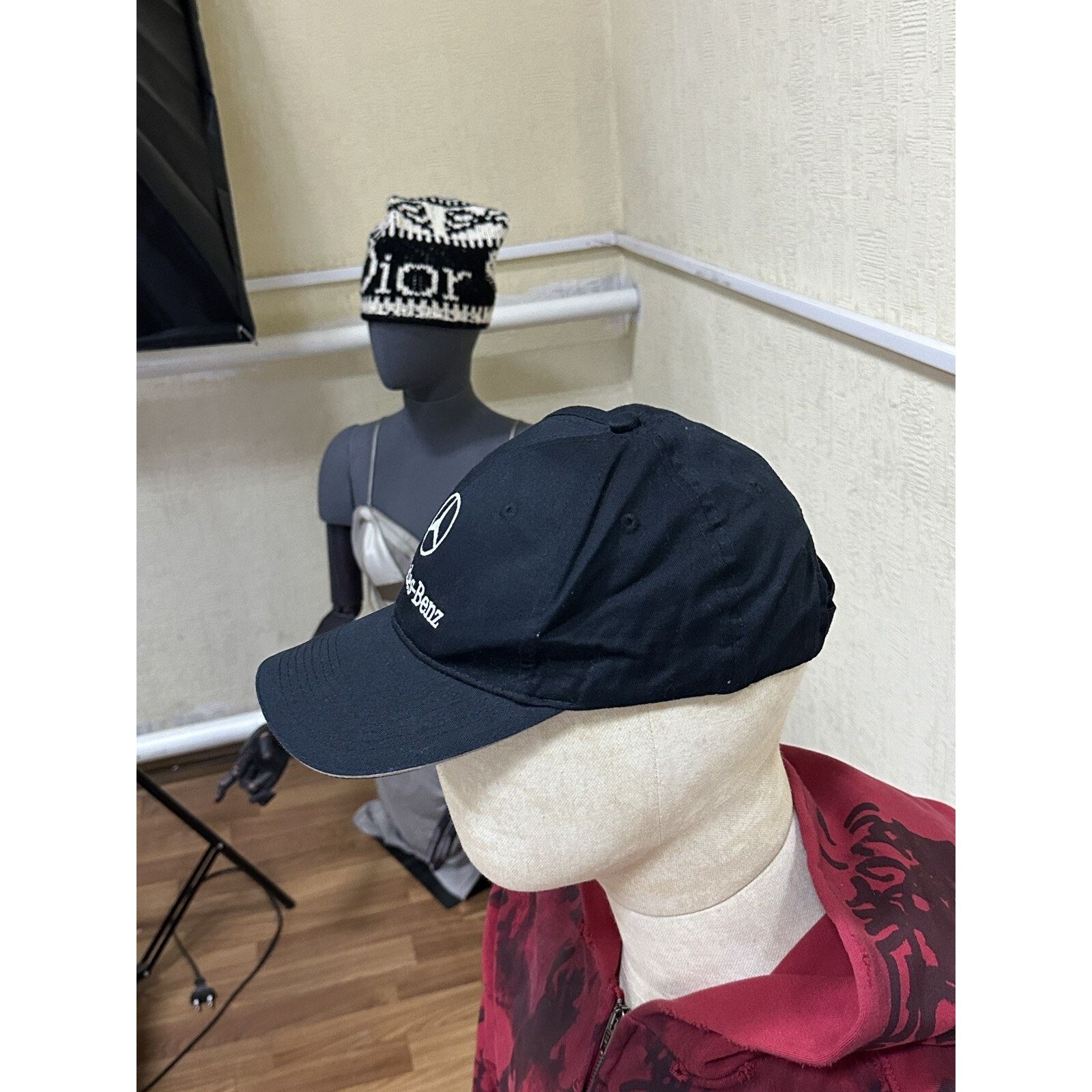 Vintage Vintage Mercedes-Benz Baseball Men’s Black Rare Cap Hat Size ONE SIZE - 4 Thumbnail