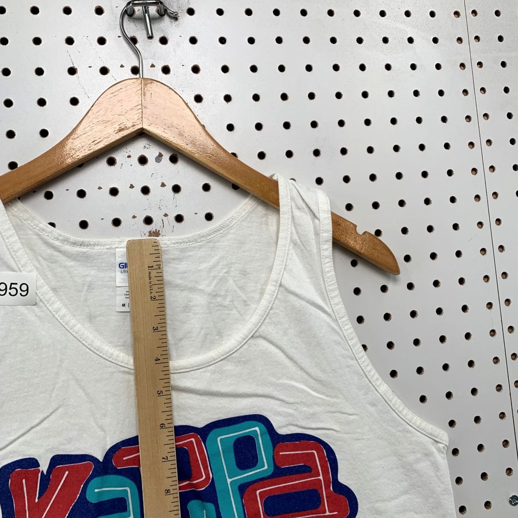 Gildan Dreams In Motion Lolapalooza Tank Shirt Mens M White 2017 Music Festival Sleeveless Size US M / EU 48-50 / 2 - 6 Thumbnail