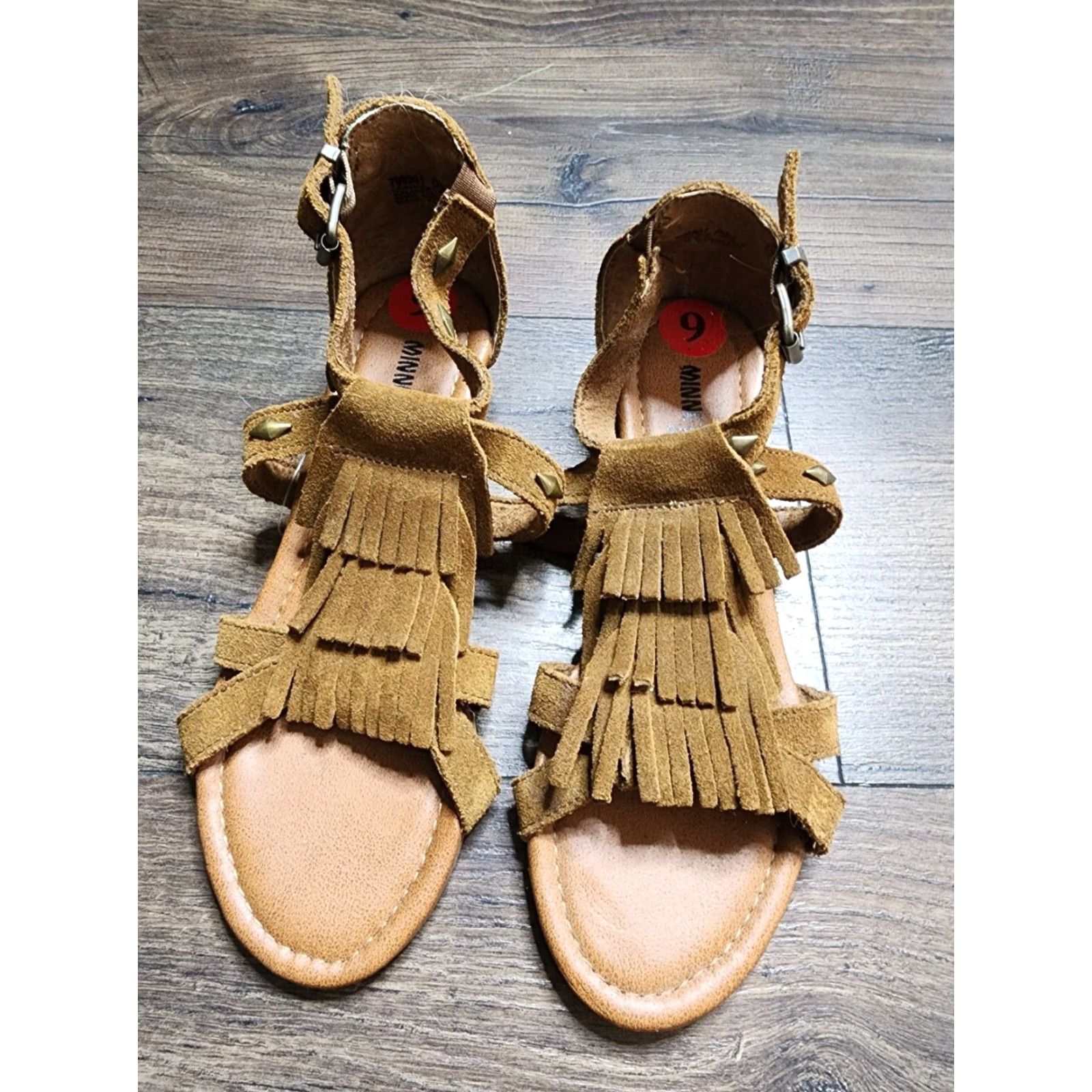 Minnetonka Minnetonka Womens Sandal Size 6 Brown Leather Fringed Low Wedge Ankle Strap Open Toe Shoes Woman Buckle Size US 6 / IT 36 - 2 Thumbnail