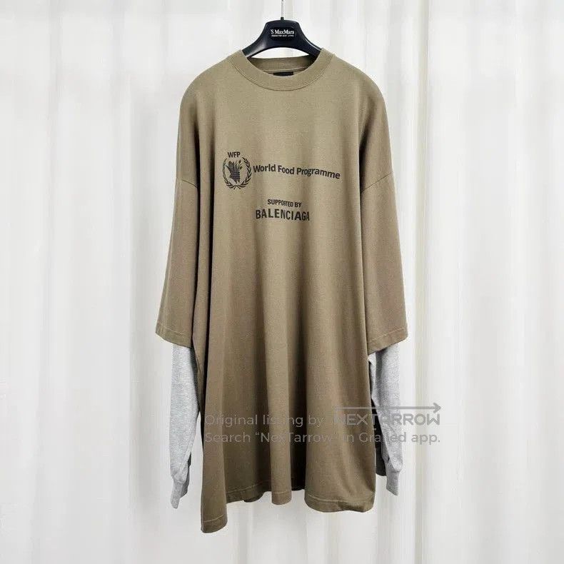 Balenciaga Balenciaga Food Print Fake Two-Piece Long-Sleeve. Size US XL / EU 56 / 4 - 1 Thumbnail