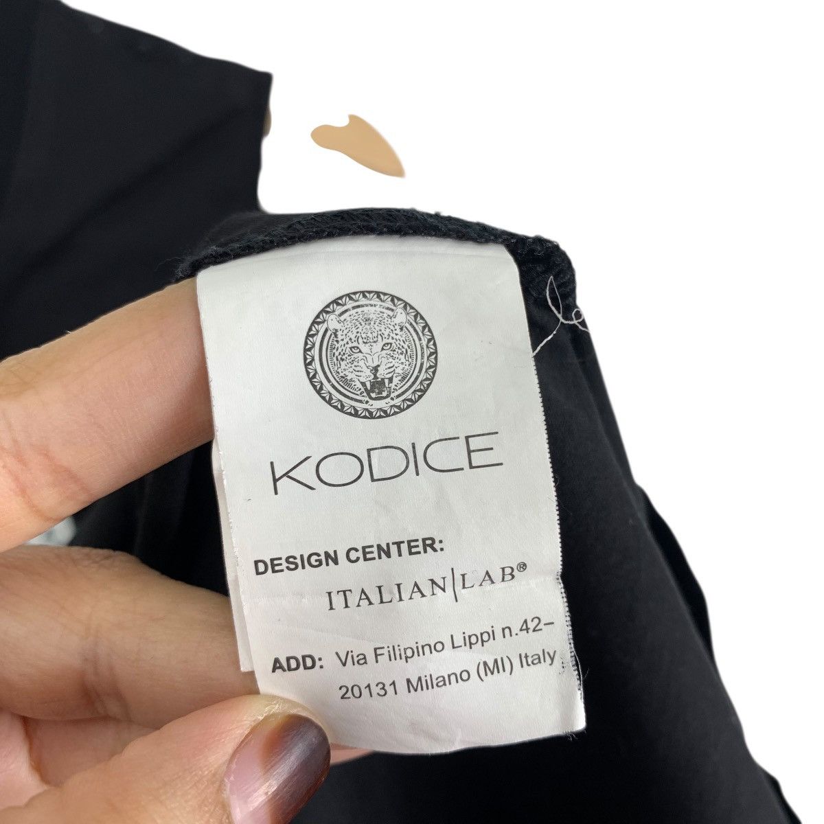 Vintage KODICE She Is Fierce Italian Lab Tank Sleeveless Tshirt Size US S / EU 44-46 / 1 - 5 Thumbnail