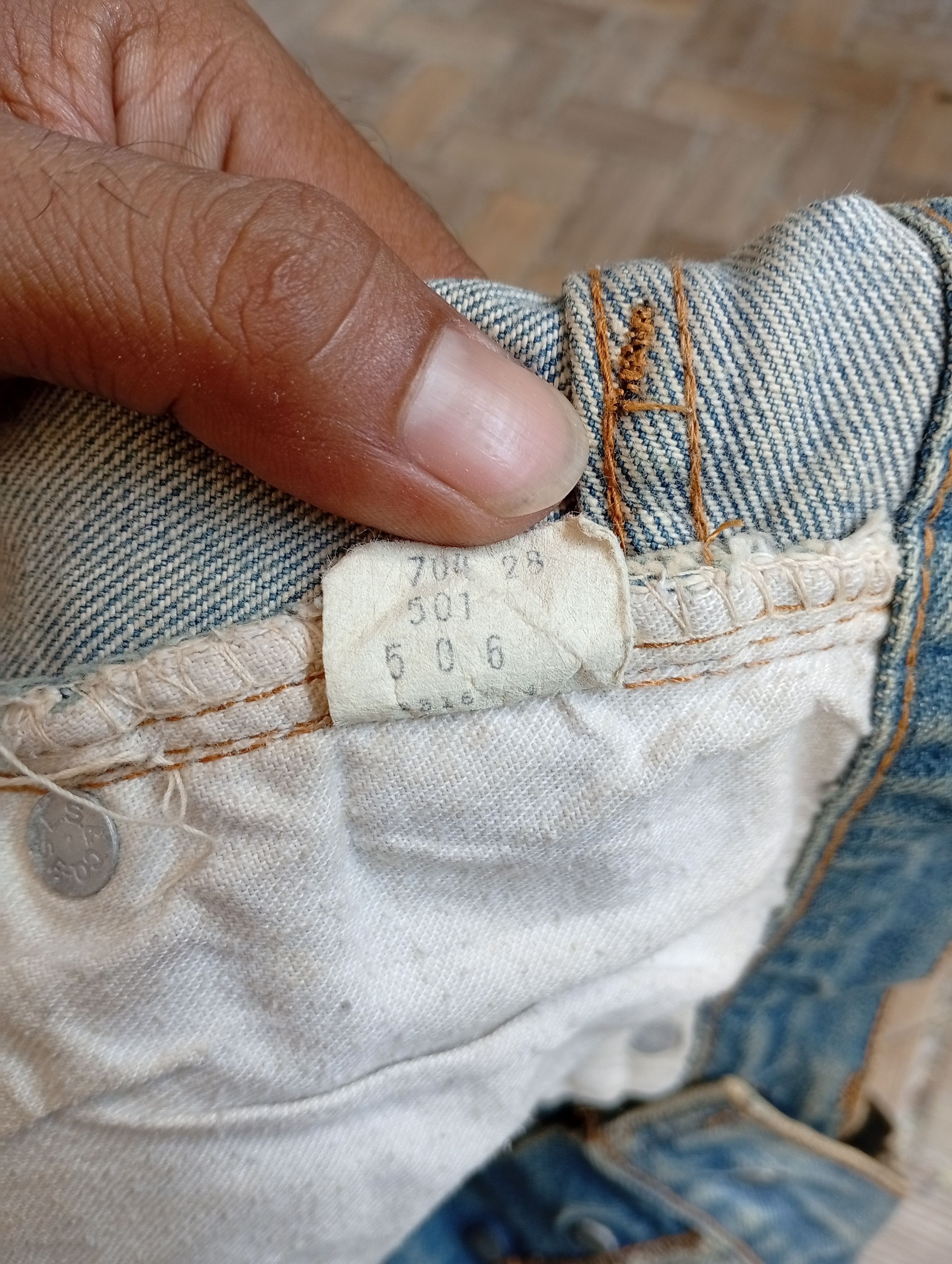 Levi's Vintage Clothing VTG 70's distressed Levi's 501 rendim Size US 31 - 6 Thumbnail