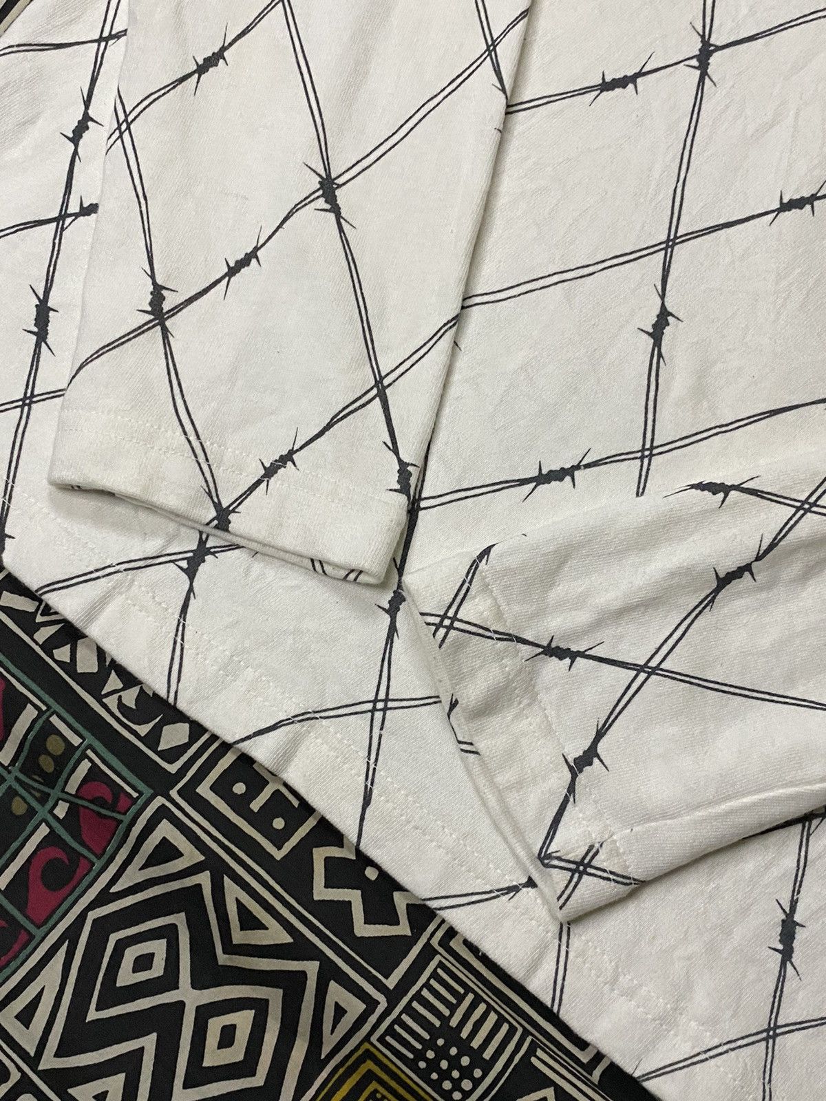 If Six Was Nine × Japanese Brand × Le Grande Bleu (L.G.B.) barbed wire kneck Longsleeve Size US L / EU 52-54 / 3 - 5 Thumbnail