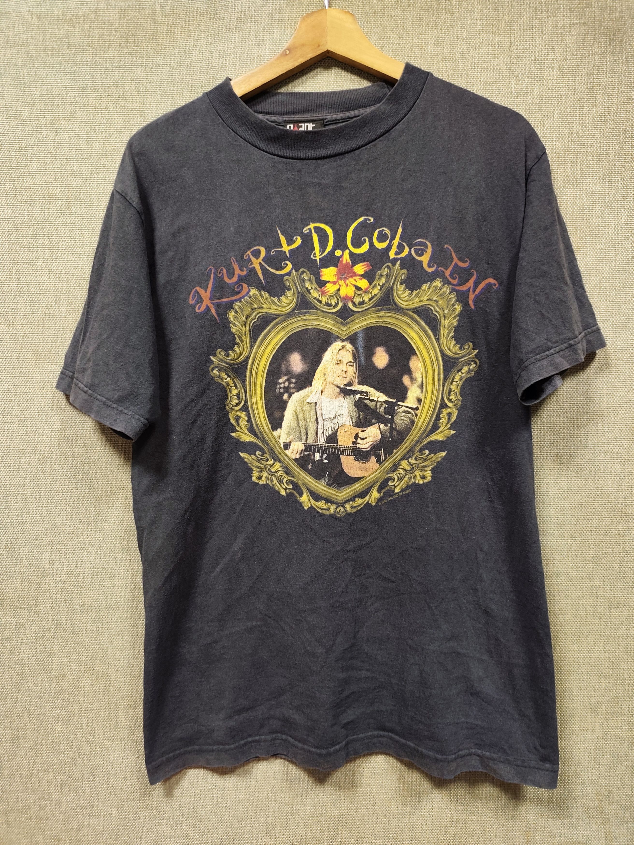 Giant × Nirvana Kurt Cobain Nirvana Giant Tag Vintage T