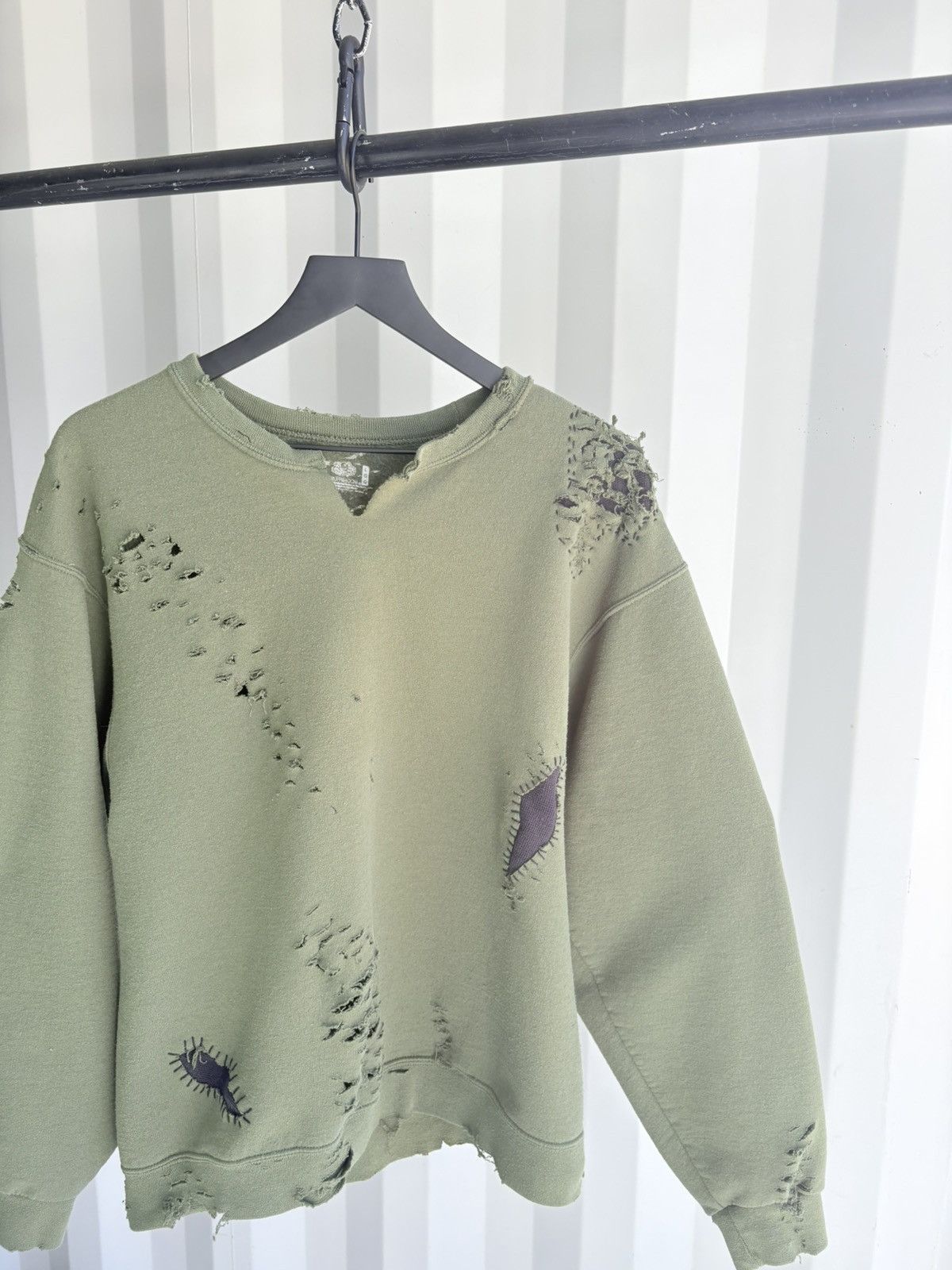 Vintage Vintage Boxy Thrashed Sun Faded Sweatshirt Grunge Size US L / EU 52-54 / 3 - 5 Thumbnail