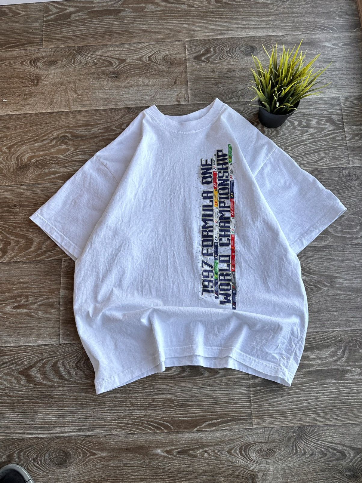 Formula 1 🔥 1997 Formula 1 One World Championship Racing T Shirt Shell Size US XL / EU 56 / 4 - 1 Thumbnail