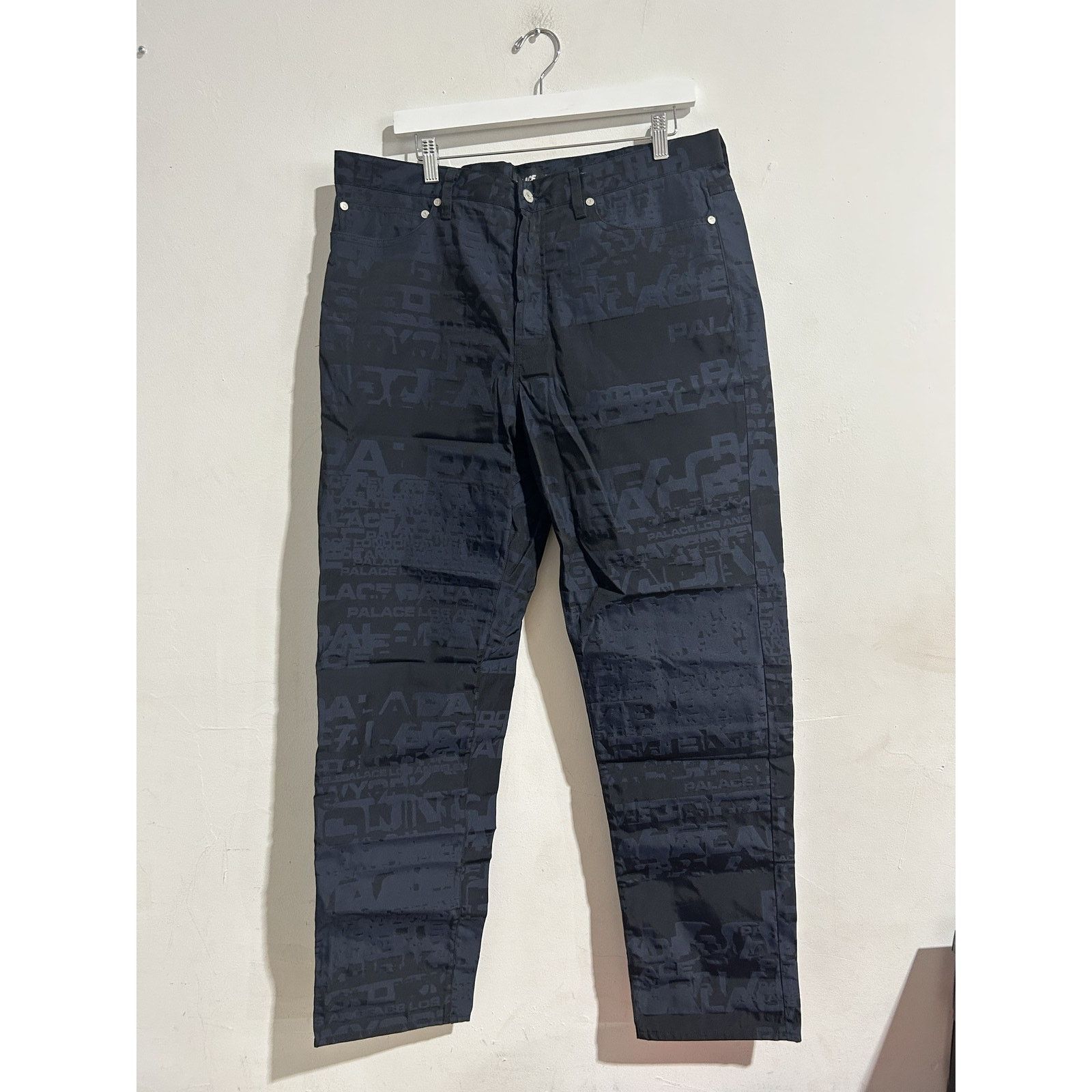 Palace PALACE CITIES JACQUARD TROUSER PANT SIZE XL PREOWNED Size US 38 / EU 54 - 1 Thumbnail