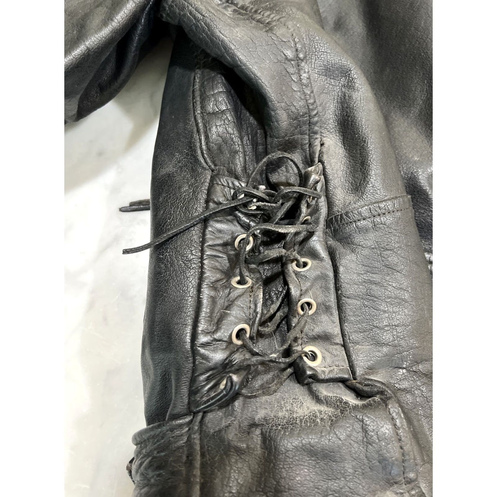 Vintage VINTAGE Echtes Leder Leather Motorcycle Jacket L Heavy Lace Sides Pockets Police 1990s Black Biker/Police Mens Size US L / EU 52-54 / 3 - 6 Thumbnail