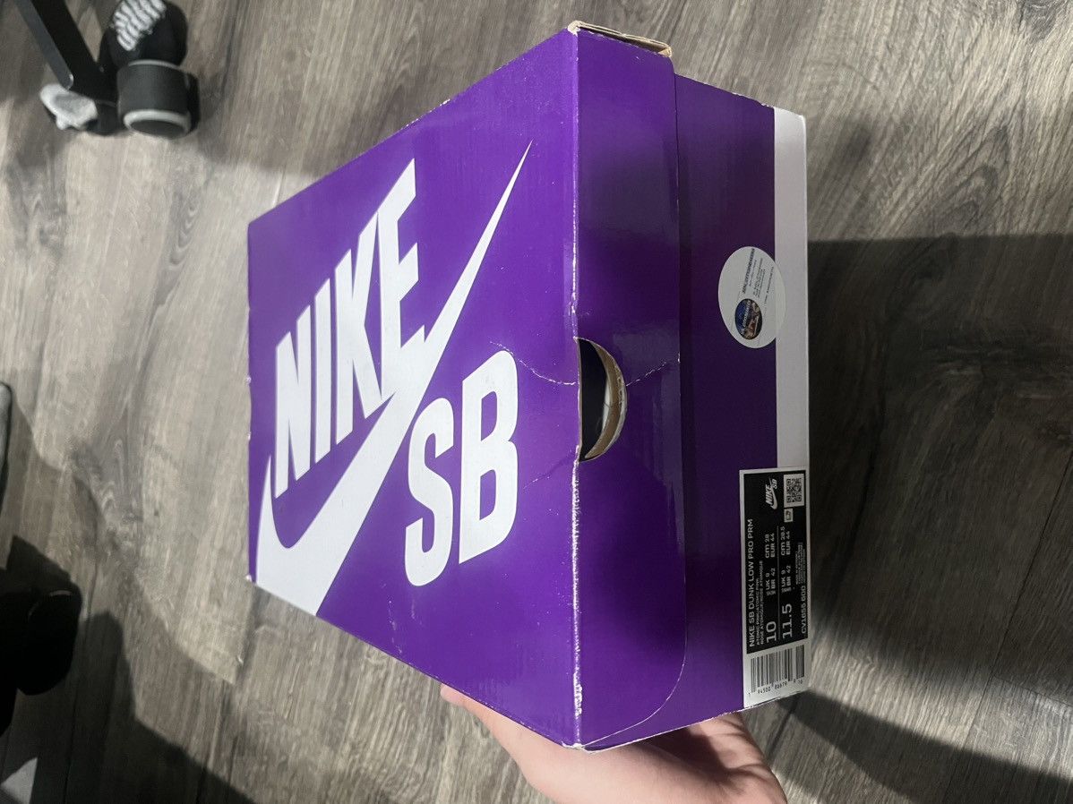 Nike Nike dunk sb pink pigs Size US 10 / EU 43 - 7 Thumbnail