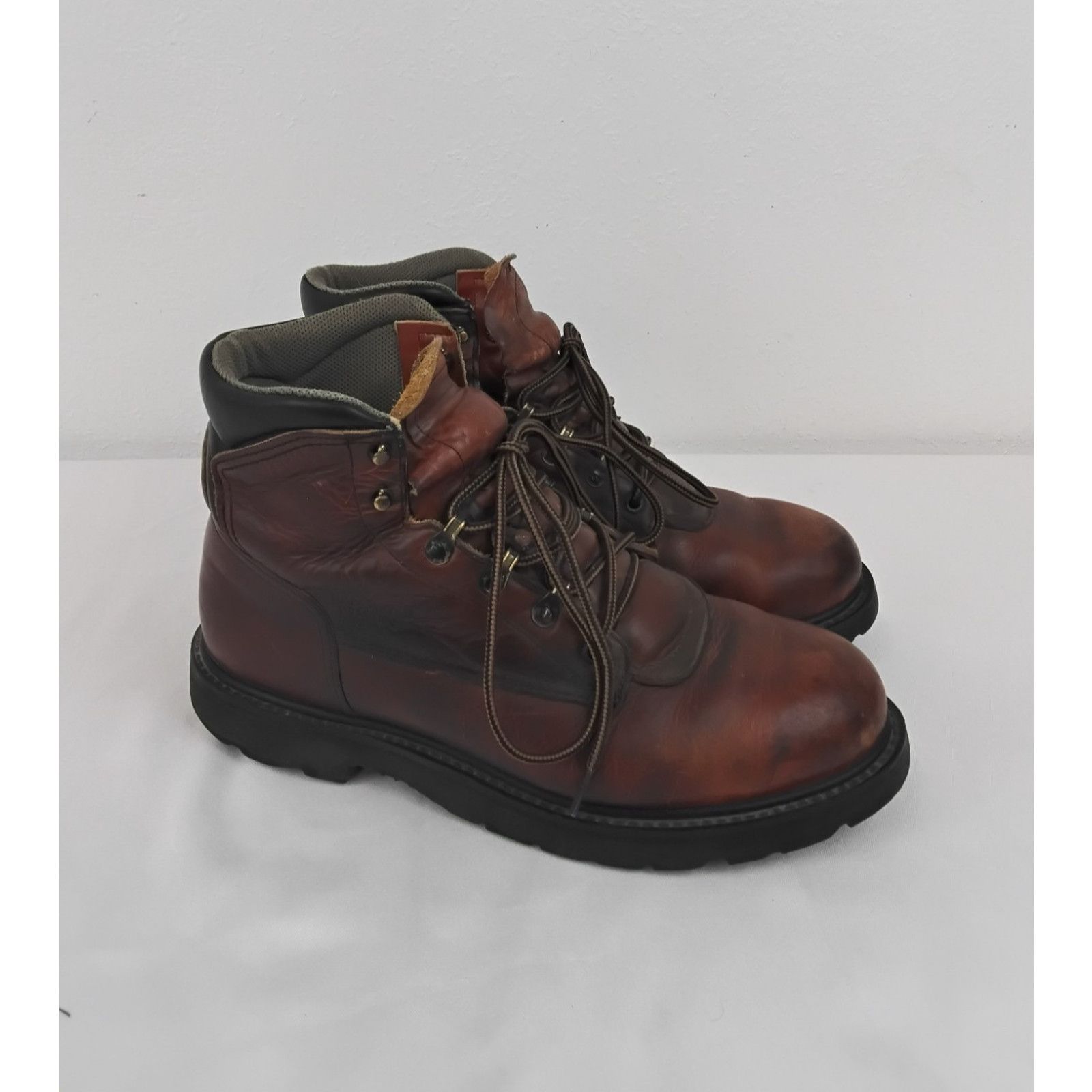 Red Wing Red Wing Brown Leather Boots Men's 11D Size US 10 / EU 43 - 2 Thumbnail