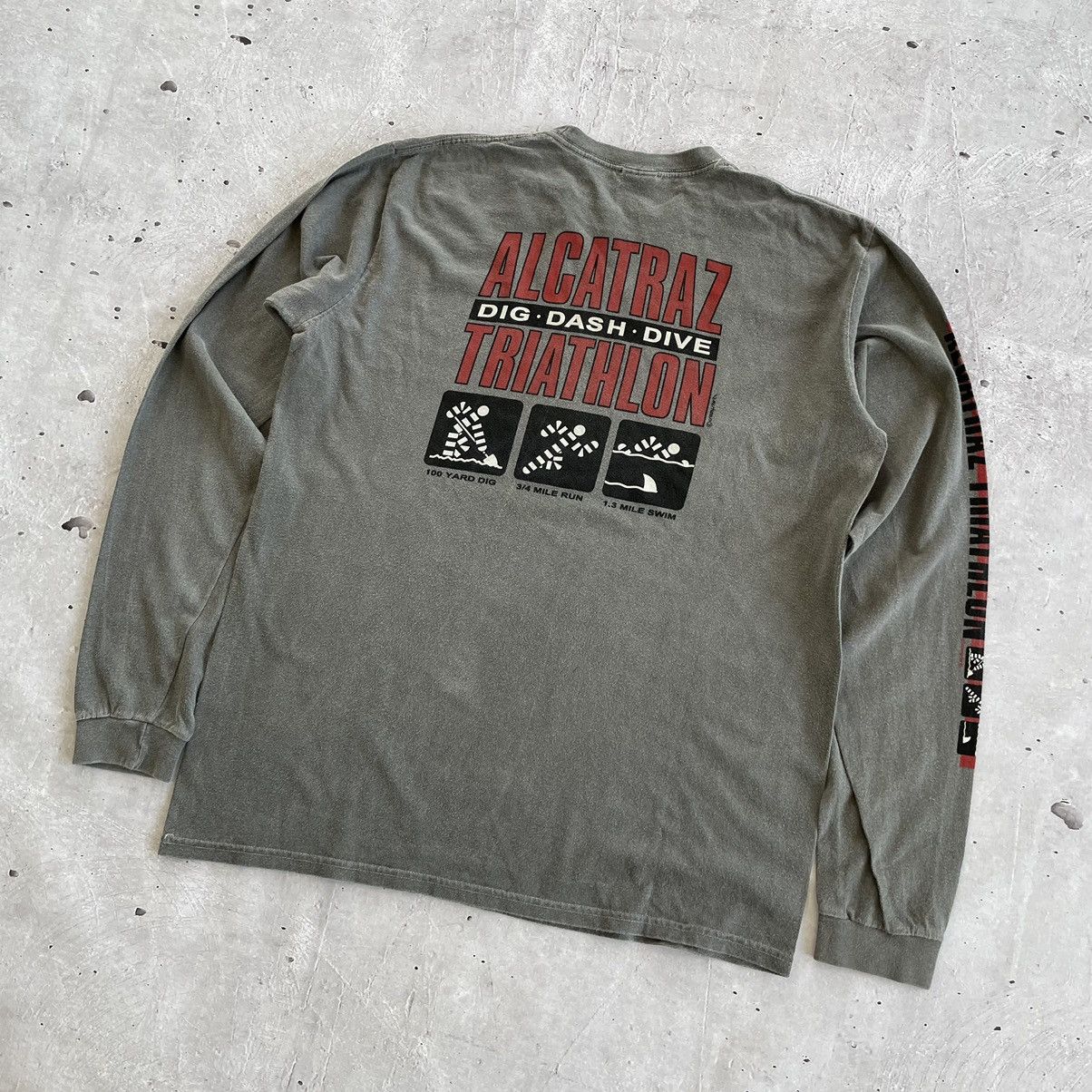 Other × Vintage Alcatraz San Francisco Triathlon Vintage Longsleeve T-Shirt Size US S / EU 44-46 / 1 - 3 Thumbnail