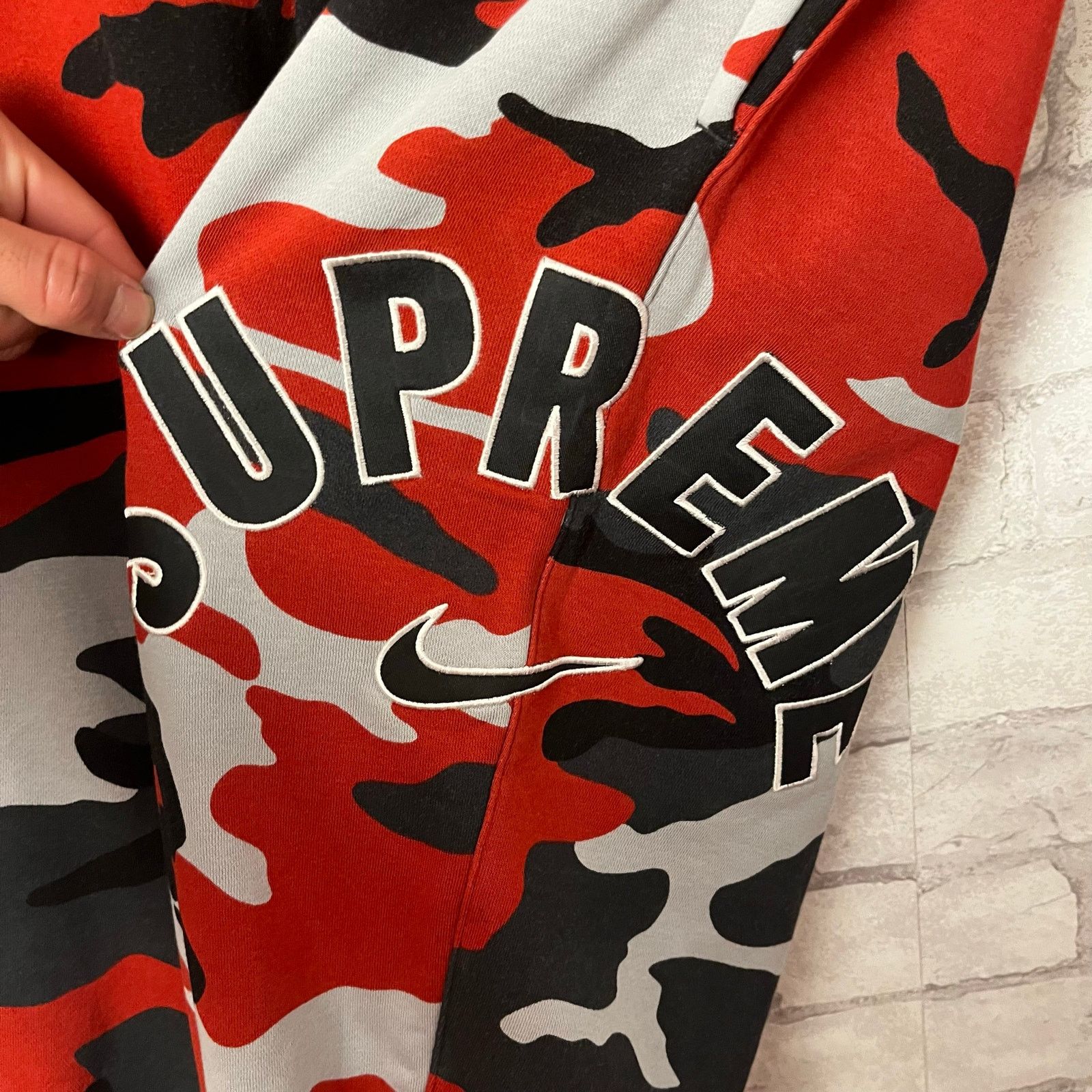 Supreme Supreme Nike Arc Sweatpant Size US 30 / EU 46 - 4 Thumbnail