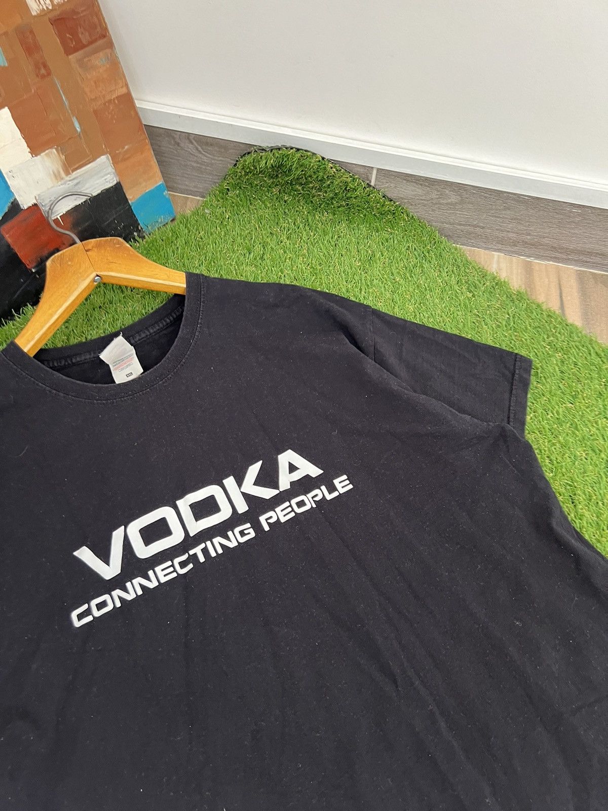 Band Tees Vodka Connecting People Humor Vintage T Shirt Alcohol Size US XXL / EU 58 / 5 - 3 Thumbnail