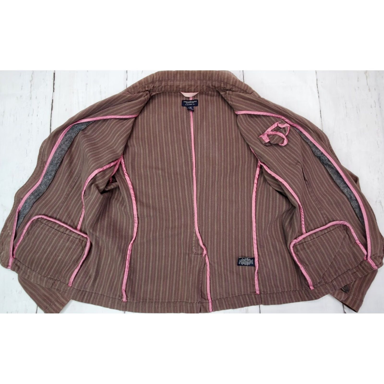 American Eagle Outfitters American Eagle Outfitters Blazer Jacket Women’s L Brown Vertical Stripes - 2-Button, Casual, Vintage? Size L / US 10 / IT 46 - 4 Thumbnail