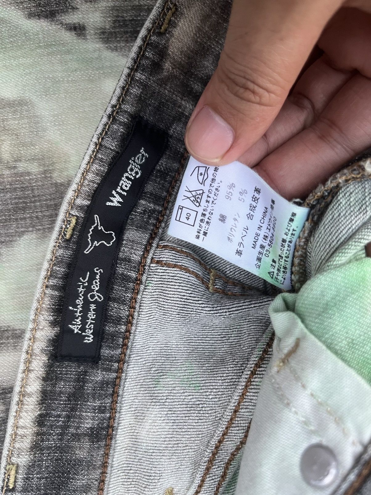 Vintage × Wrangler Vintage Wrangler Green Paint Tye Die Straight Leg Jeans Size US 28 / EU 44 - 16 Thumbnail