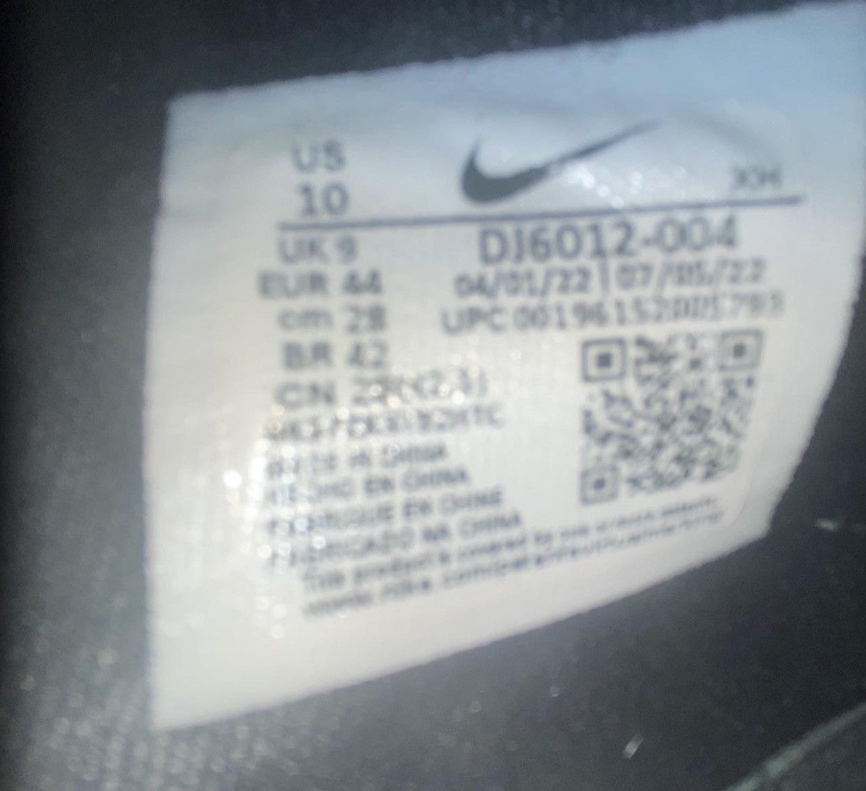 Nike Black and red Nike Kyrie 5 basketball shoes size 10 Size US 10 / EU 43 - 4 Thumbnail