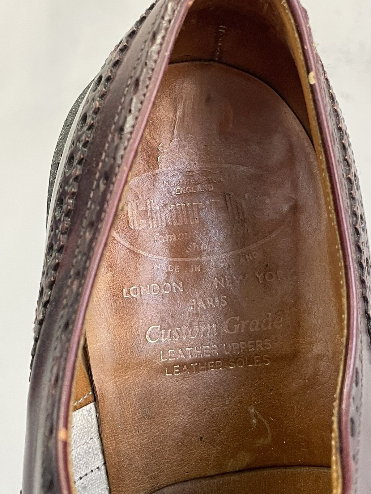 Church's Churchs brogue red sporty shoes bold classic style Size US 8.5 / EU 41-42 - 13 Thumbnail
