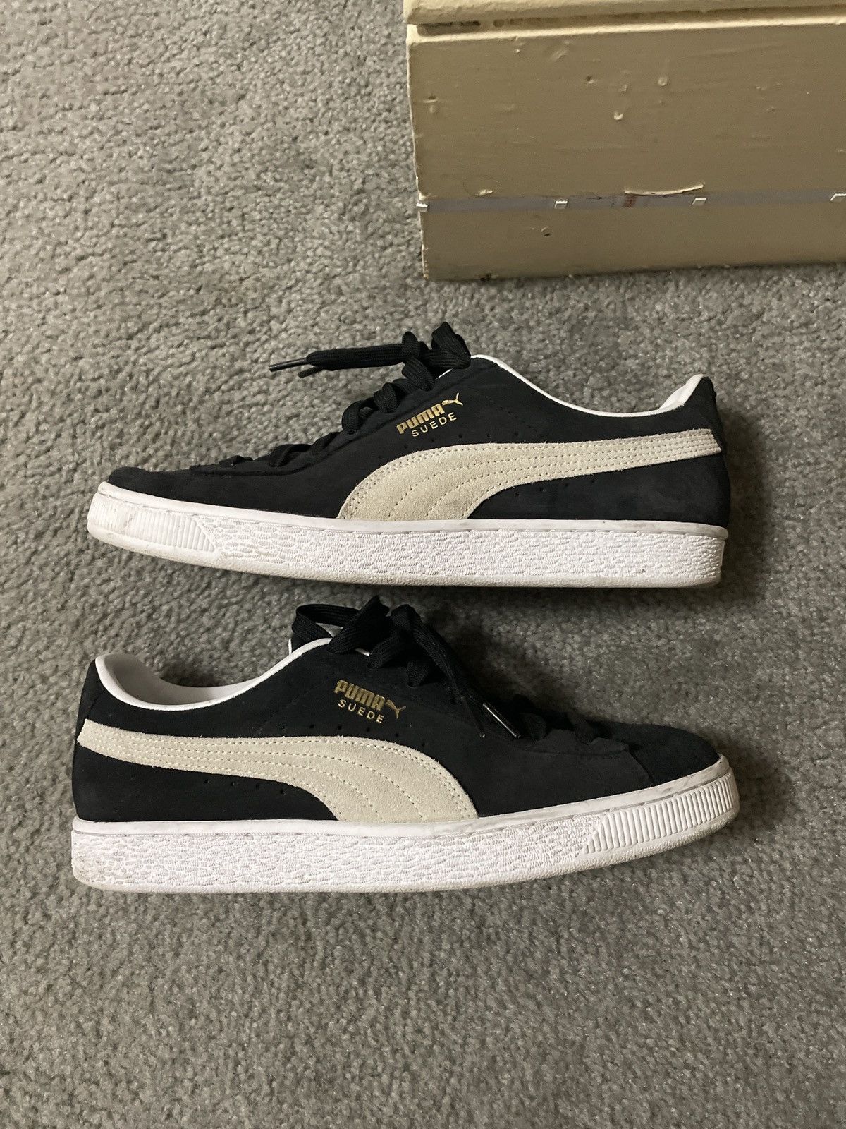 Puma Puma Suede Size US 9 / EU 42 - 2 Thumbnail